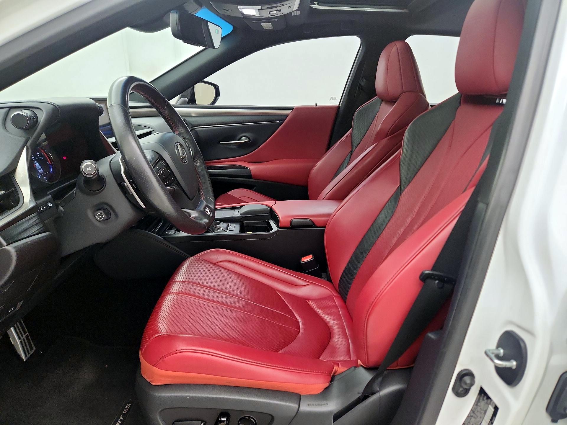 Thumbnail: 2021 Lexus ES - 11