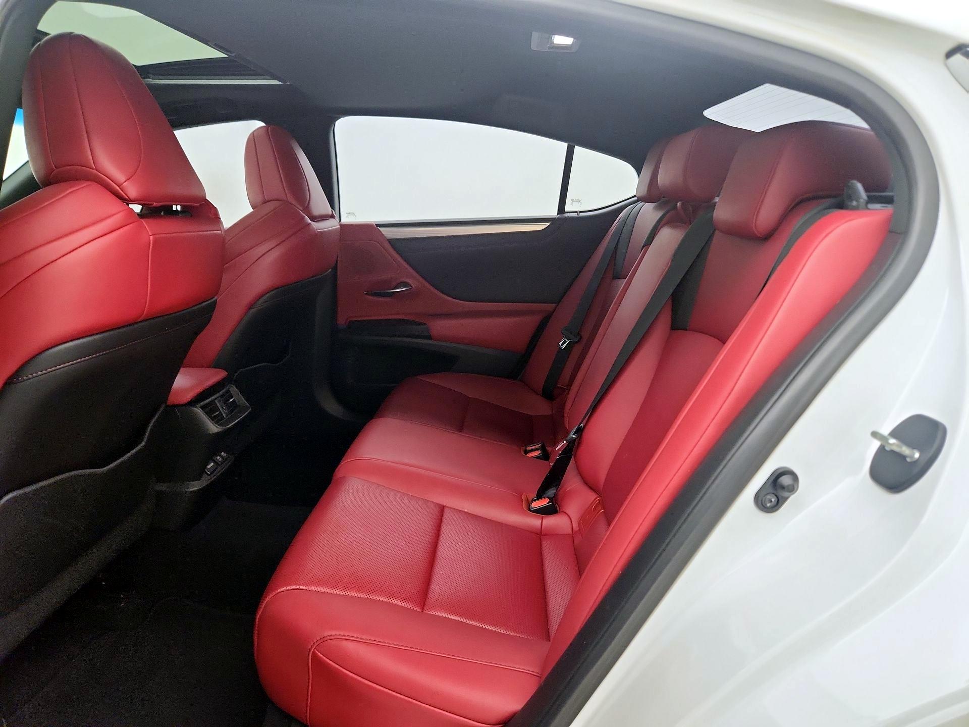 Thumbnail: 2021 Lexus ES - 20