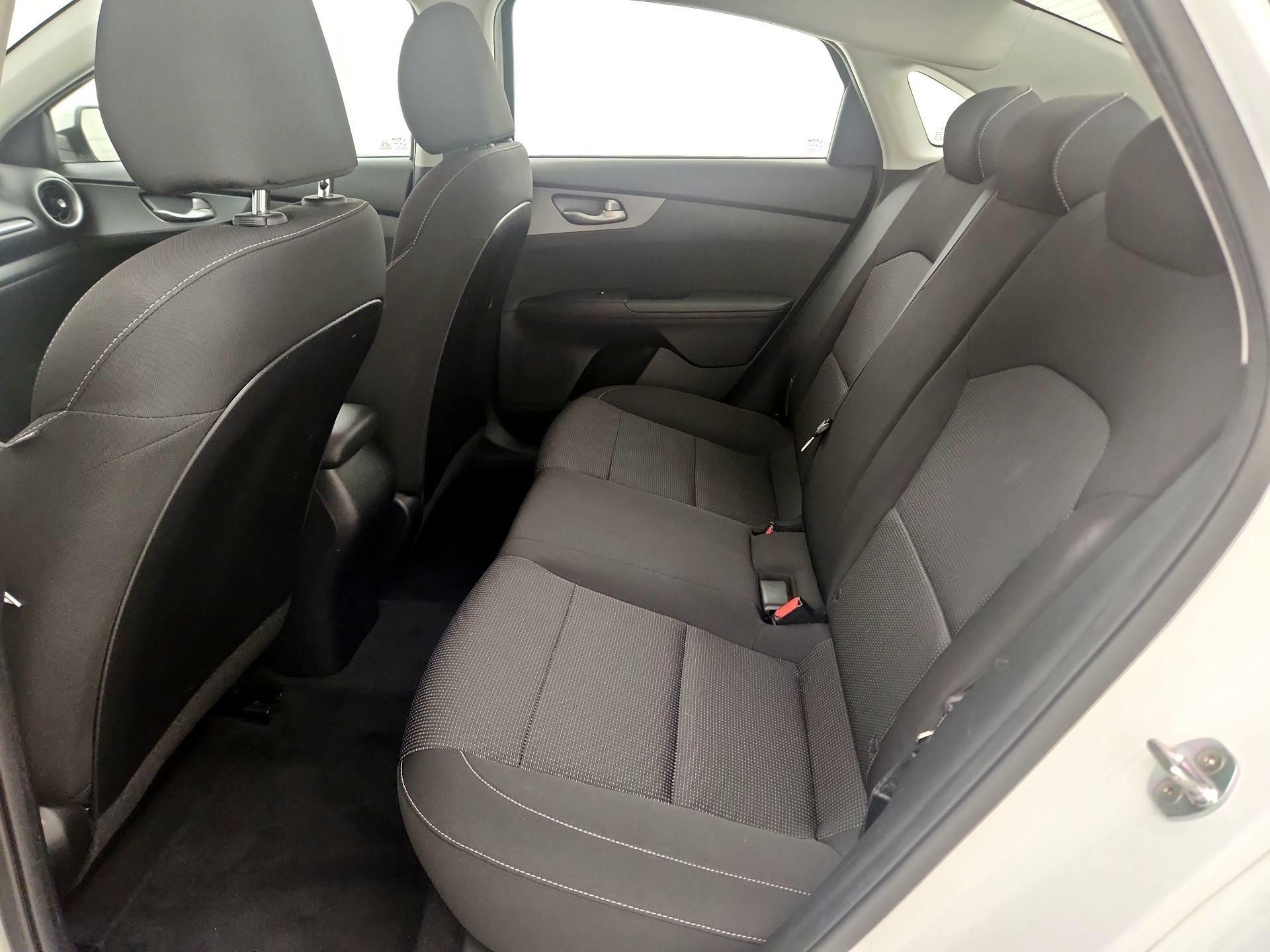 Thumbnail: 2019 Kia Forte - 19