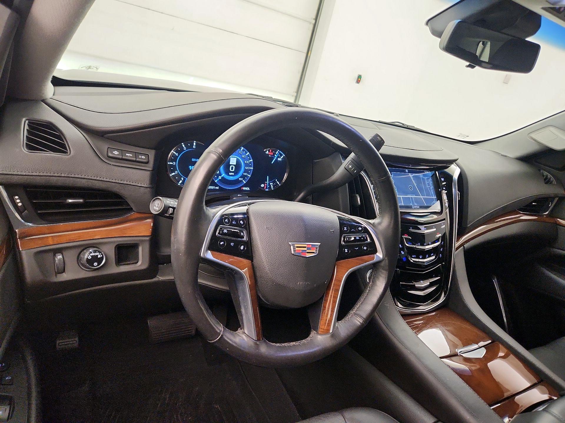 Thumbnail: 2017 Cadillac Escalade - 9