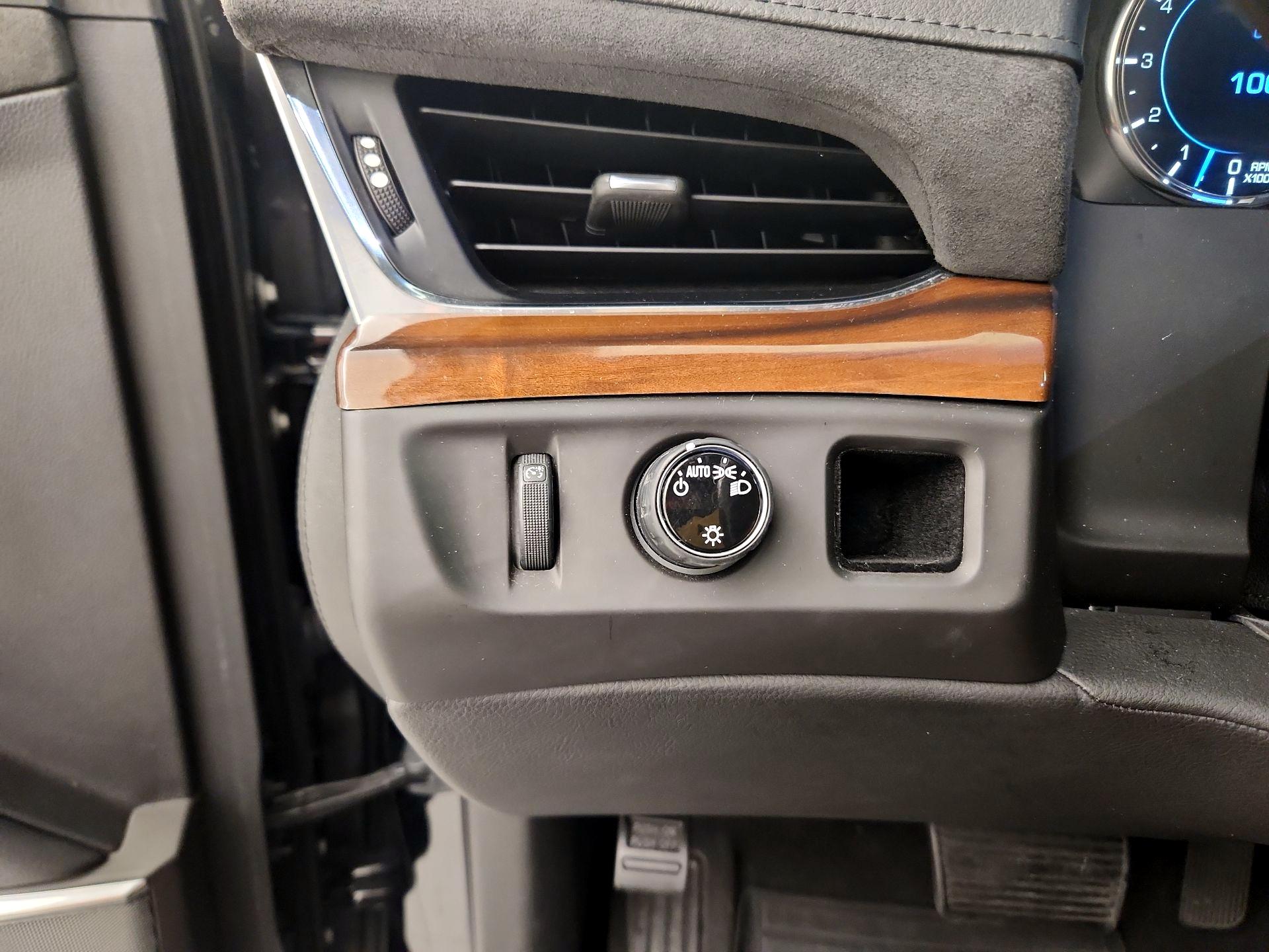 Thumbnail: 2017 Cadillac Escalade - 13