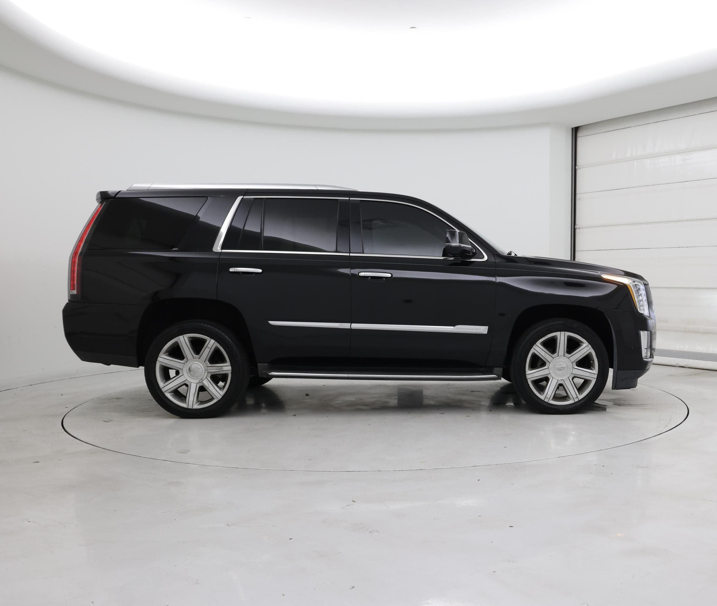 Thumbnail: 2017 Cadillac Escalade - 7