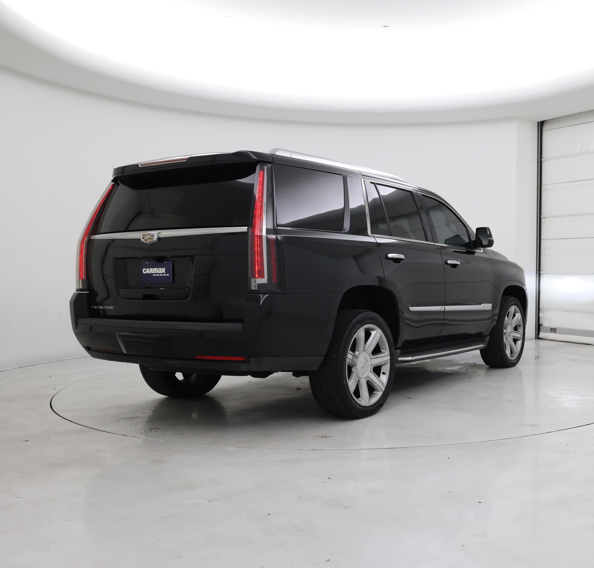 Thumbnail: 2017 Cadillac Escalade - 8