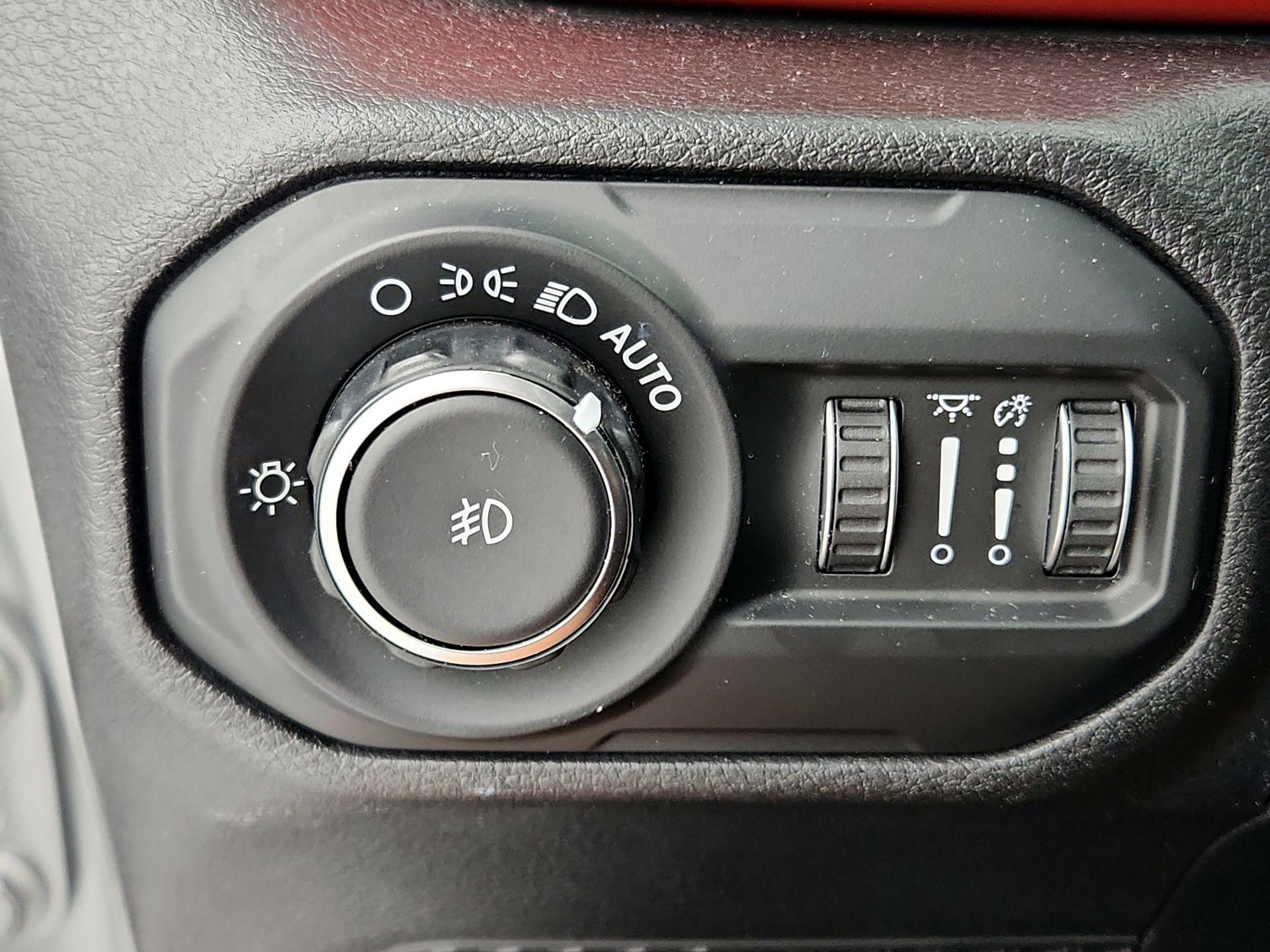 Thumbnail: 2021 Jeep Wrangler - 13