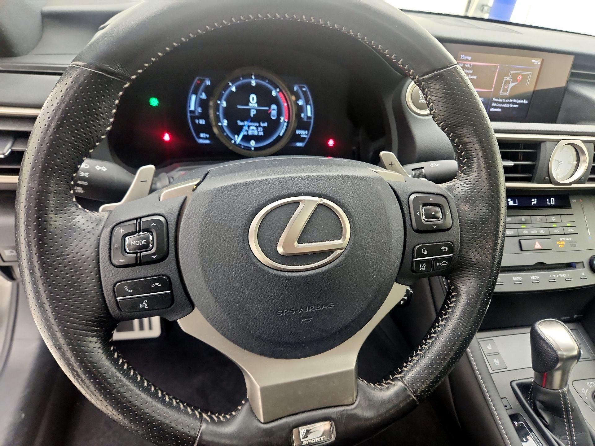 Thumbnail: 2018 Lexus RC - 10
