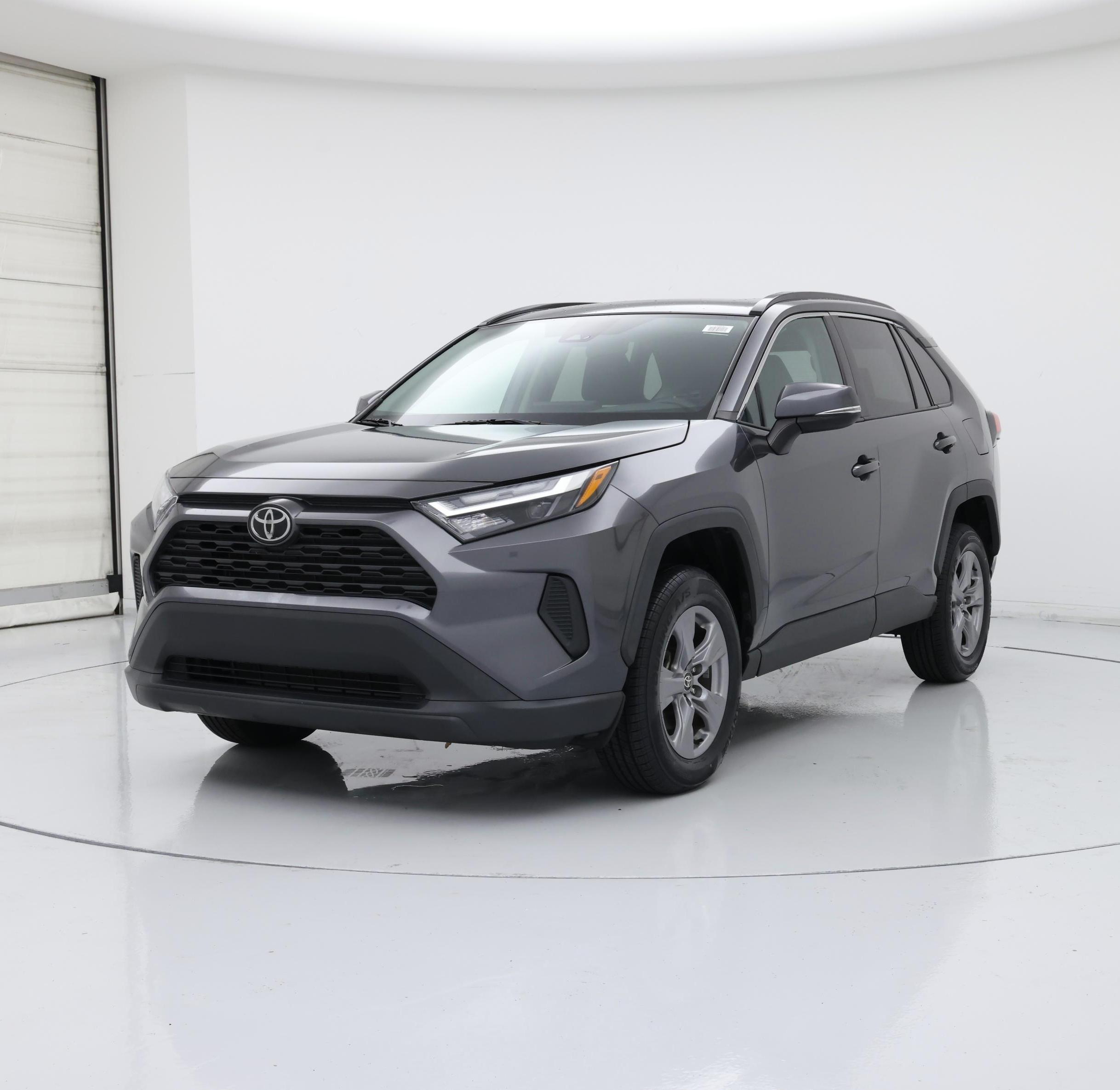 Thumbnail: 2022 Toyota RAV4 - 4