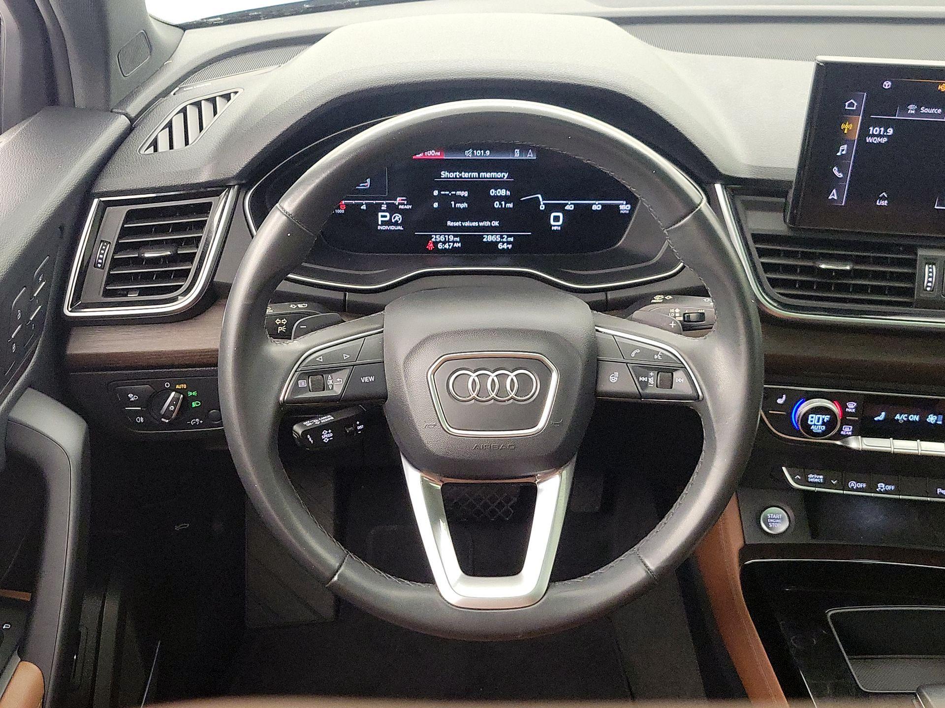 Thumbnail: 2023 Audi Q5 - 10