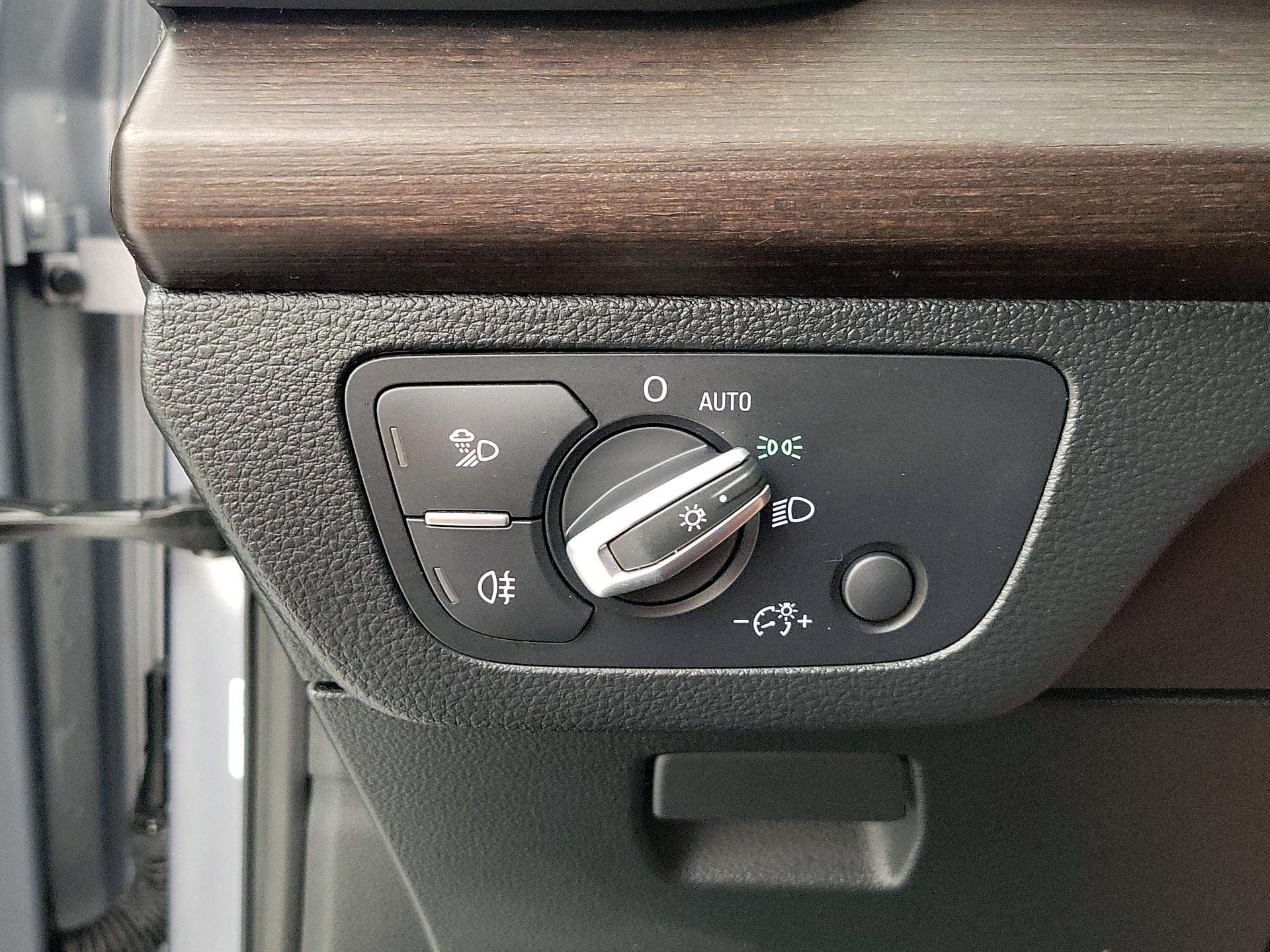 Thumbnail: 2023 Audi Q5 - 13