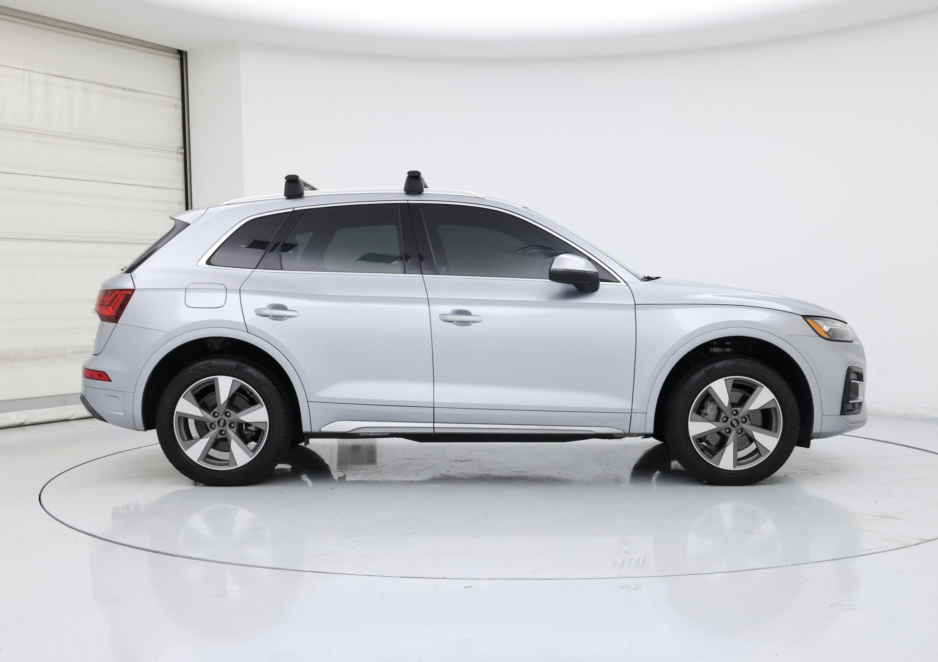 Thumbnail: 2023 Audi Q5 - 7