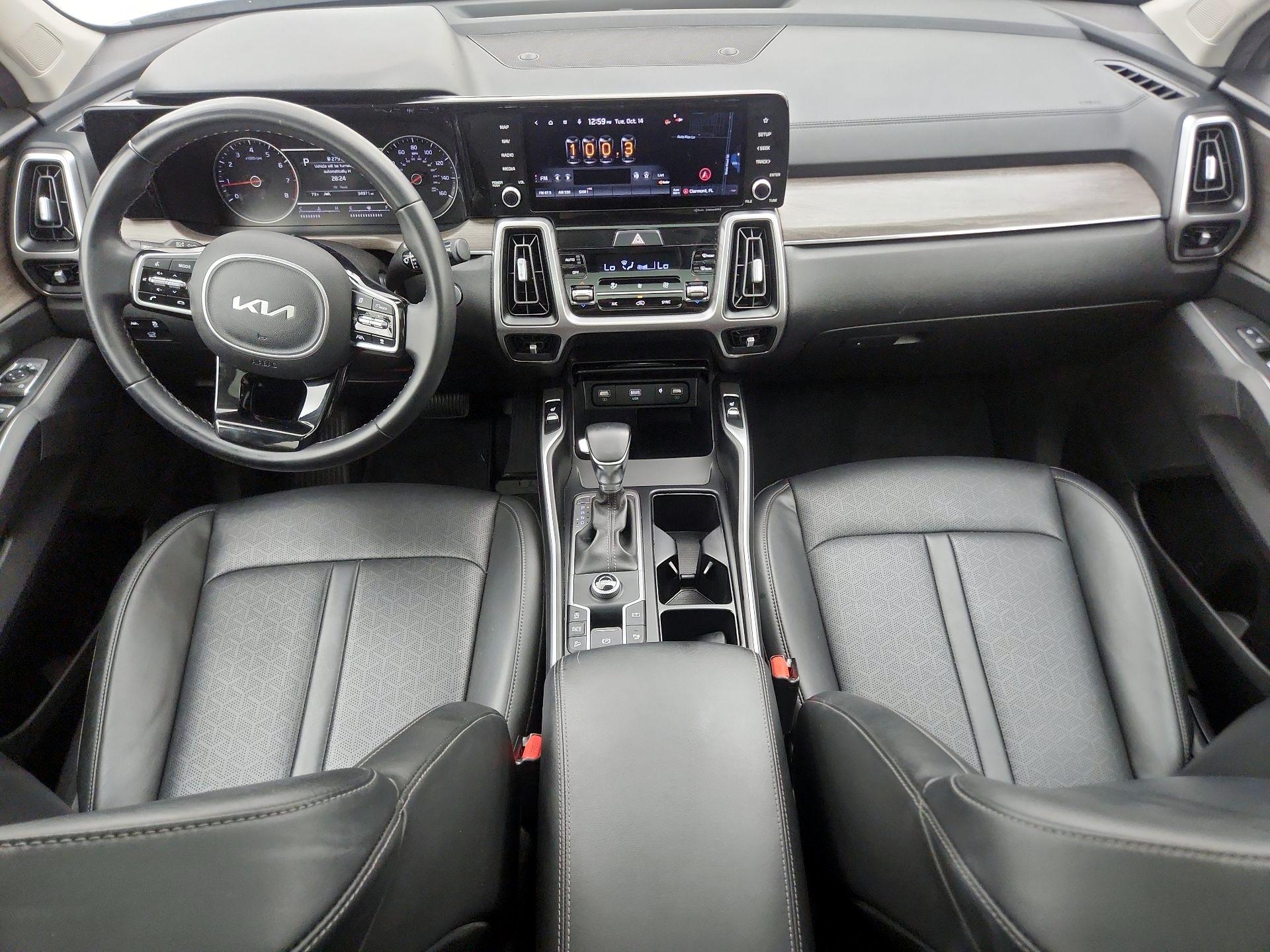 Thumbnail: 2022 Kia Sorento - 9