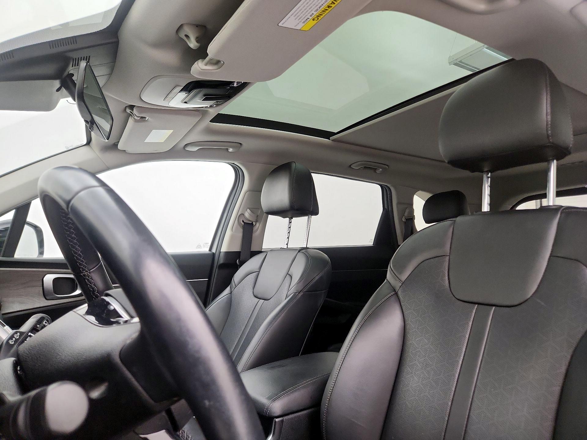 Thumbnail: 2022 Kia Sorento - 19
