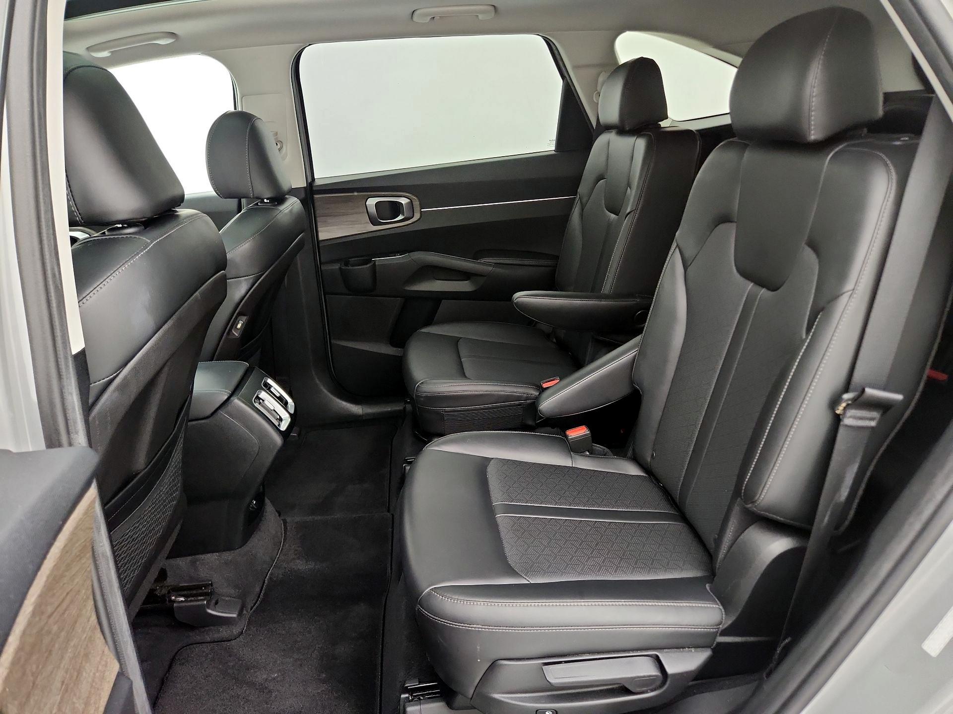 Thumbnail: 2022 Kia Sorento - 20