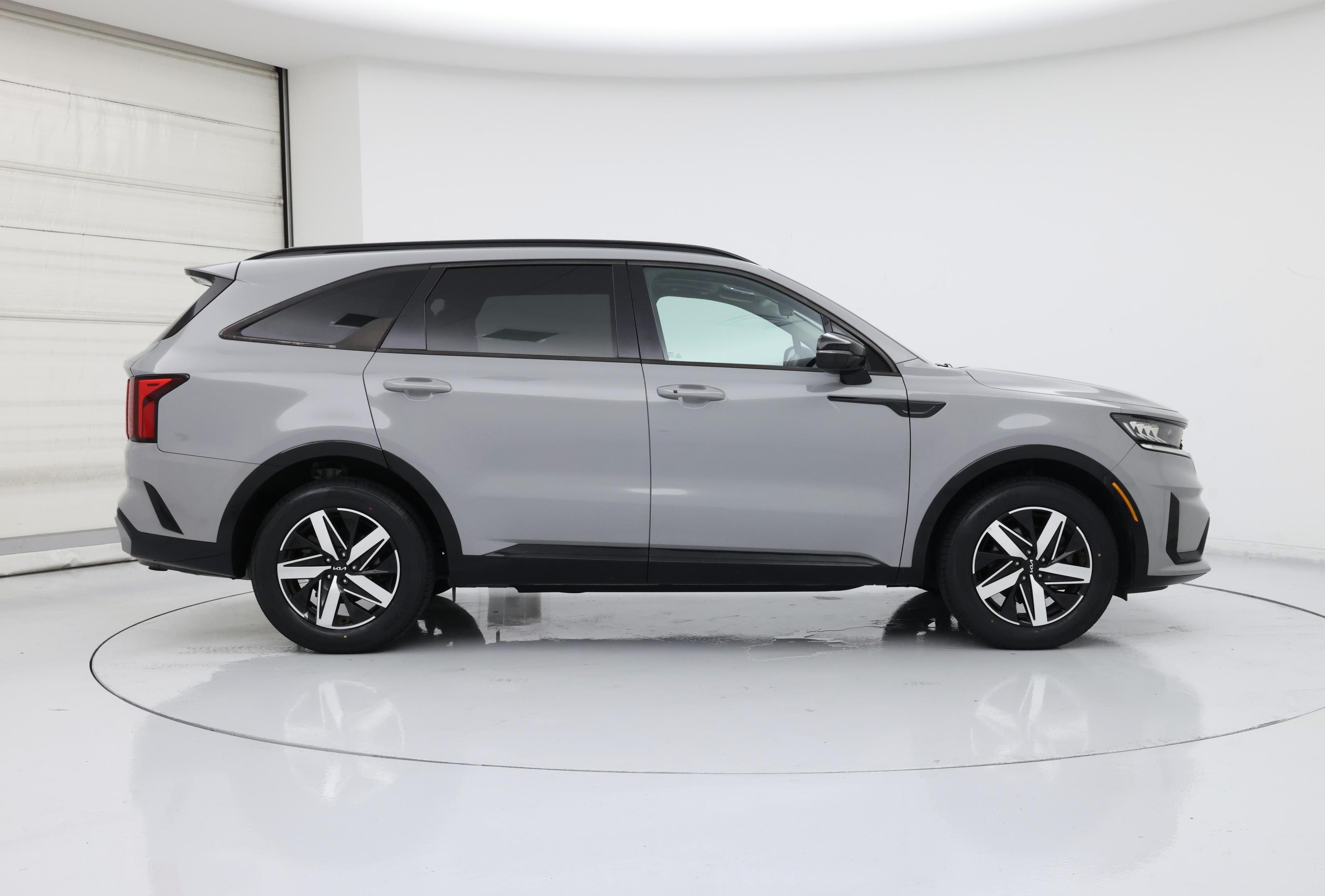 Thumbnail: 2022 Kia Sorento - 7