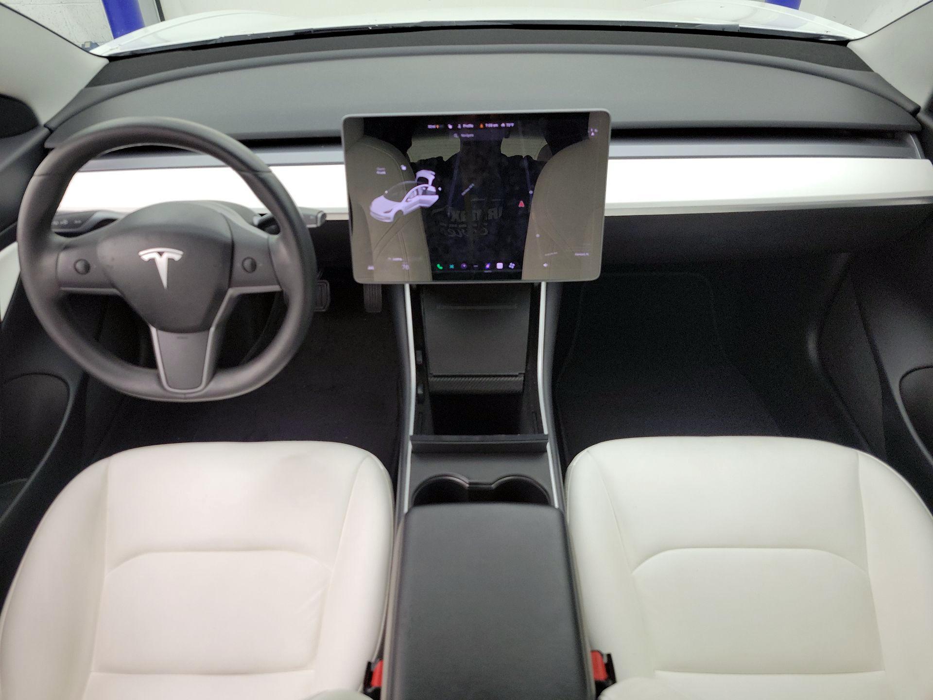 Thumbnail: 2020 Tesla Model 3 - 9