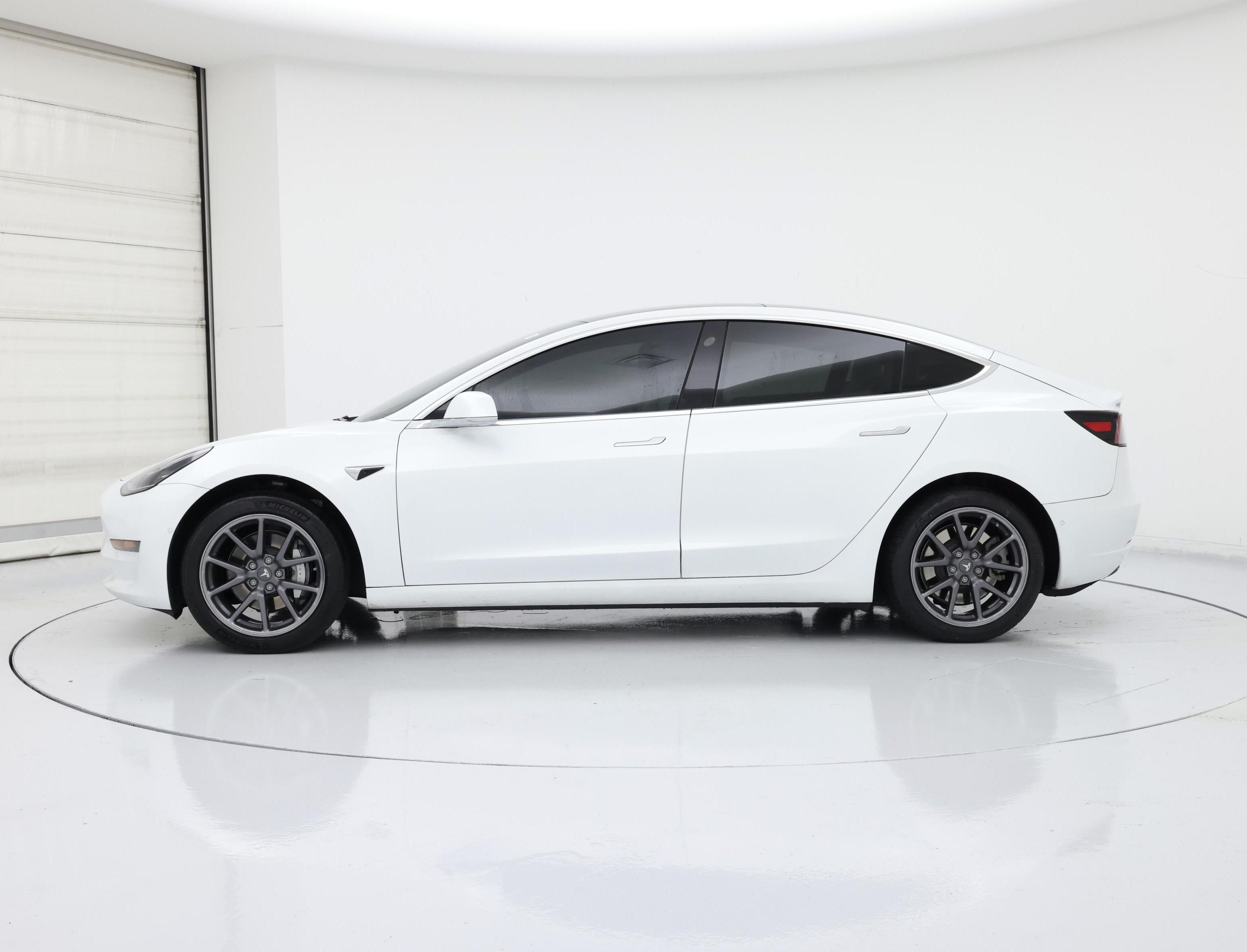 Thumbnail: 2020 Tesla Model 3 - 3