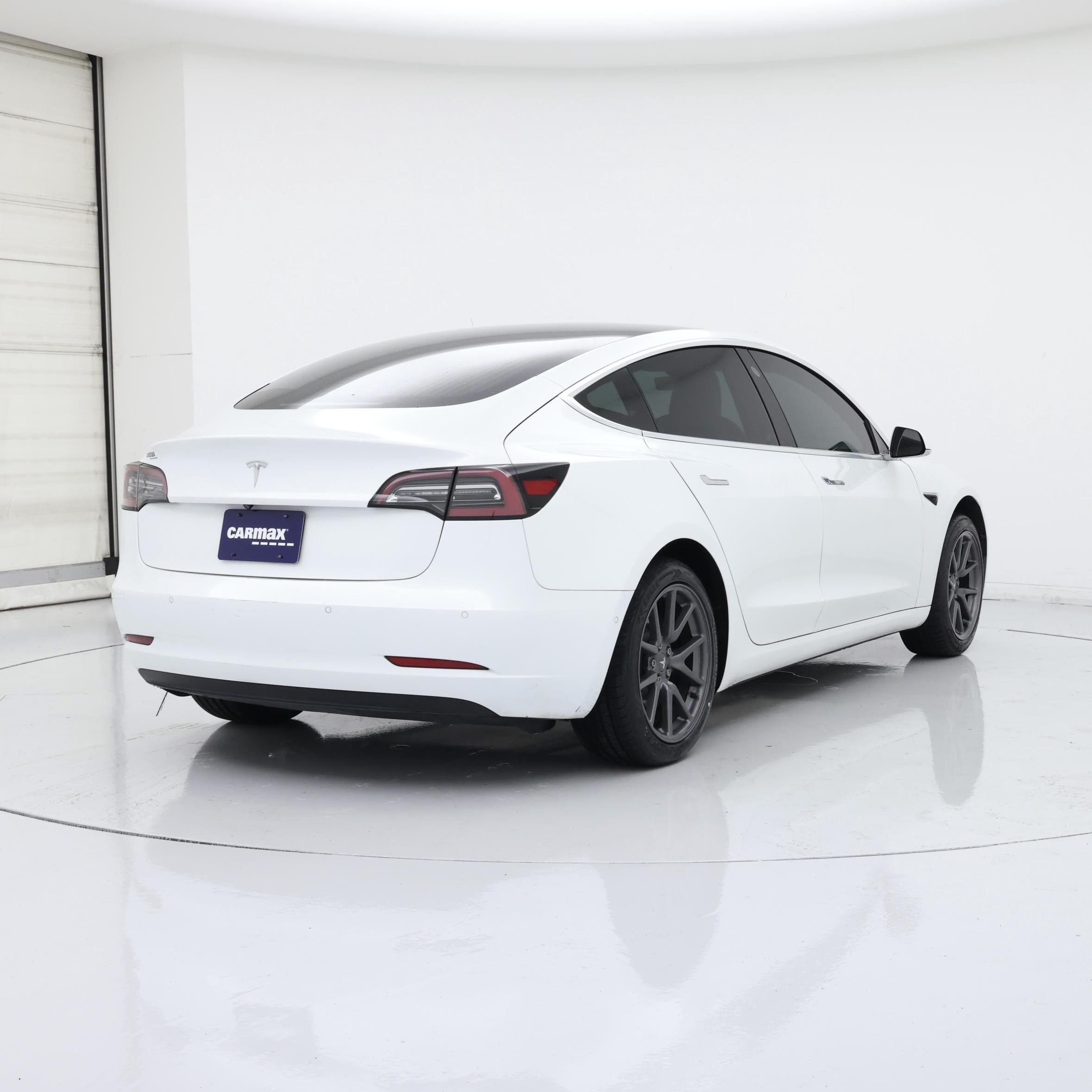 Thumbnail: 2020 Tesla Model 3 - 8
