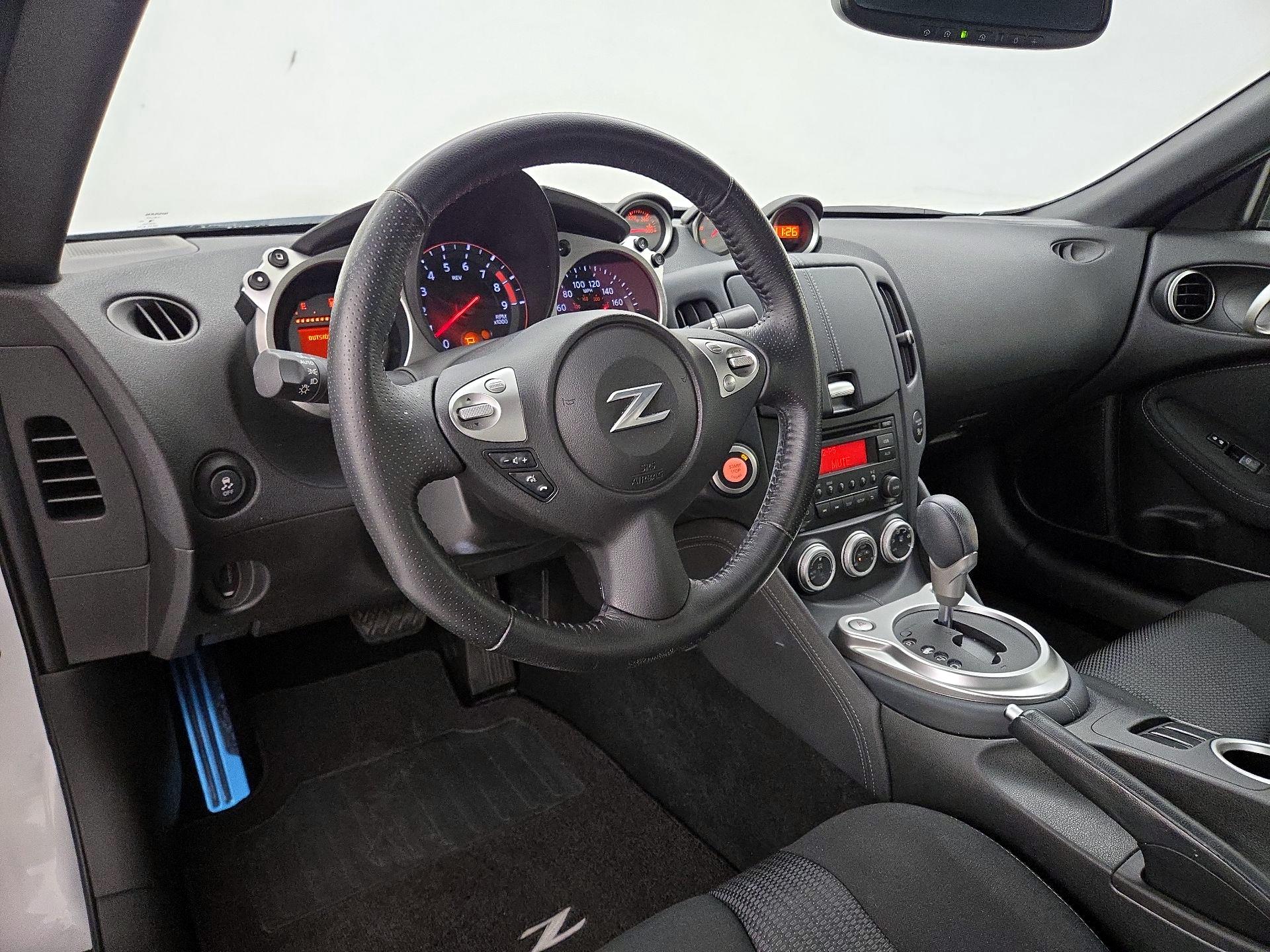 Thumbnail: 2016 Nissan Z - 9