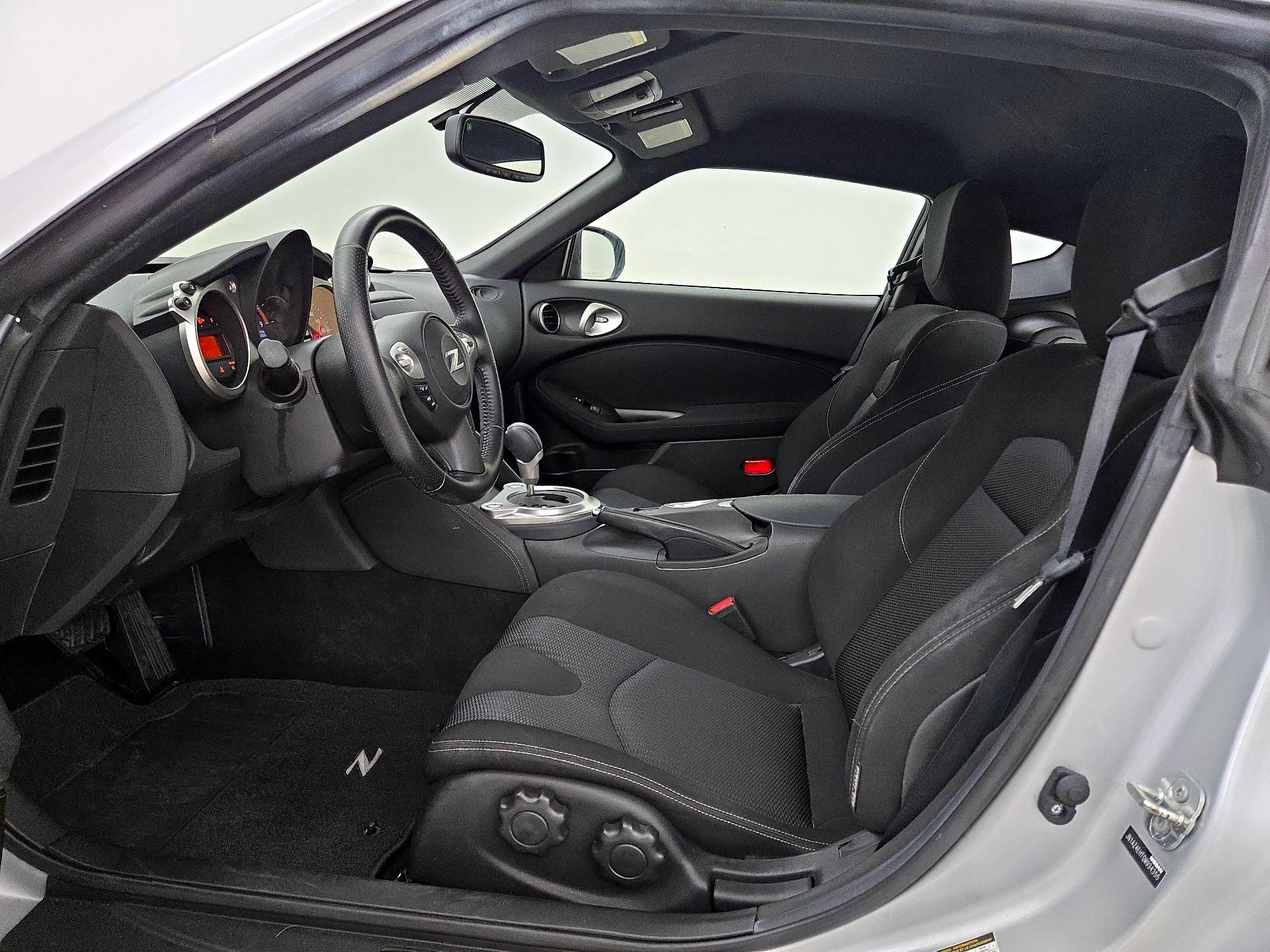 Thumbnail: 2016 Nissan Z - 11