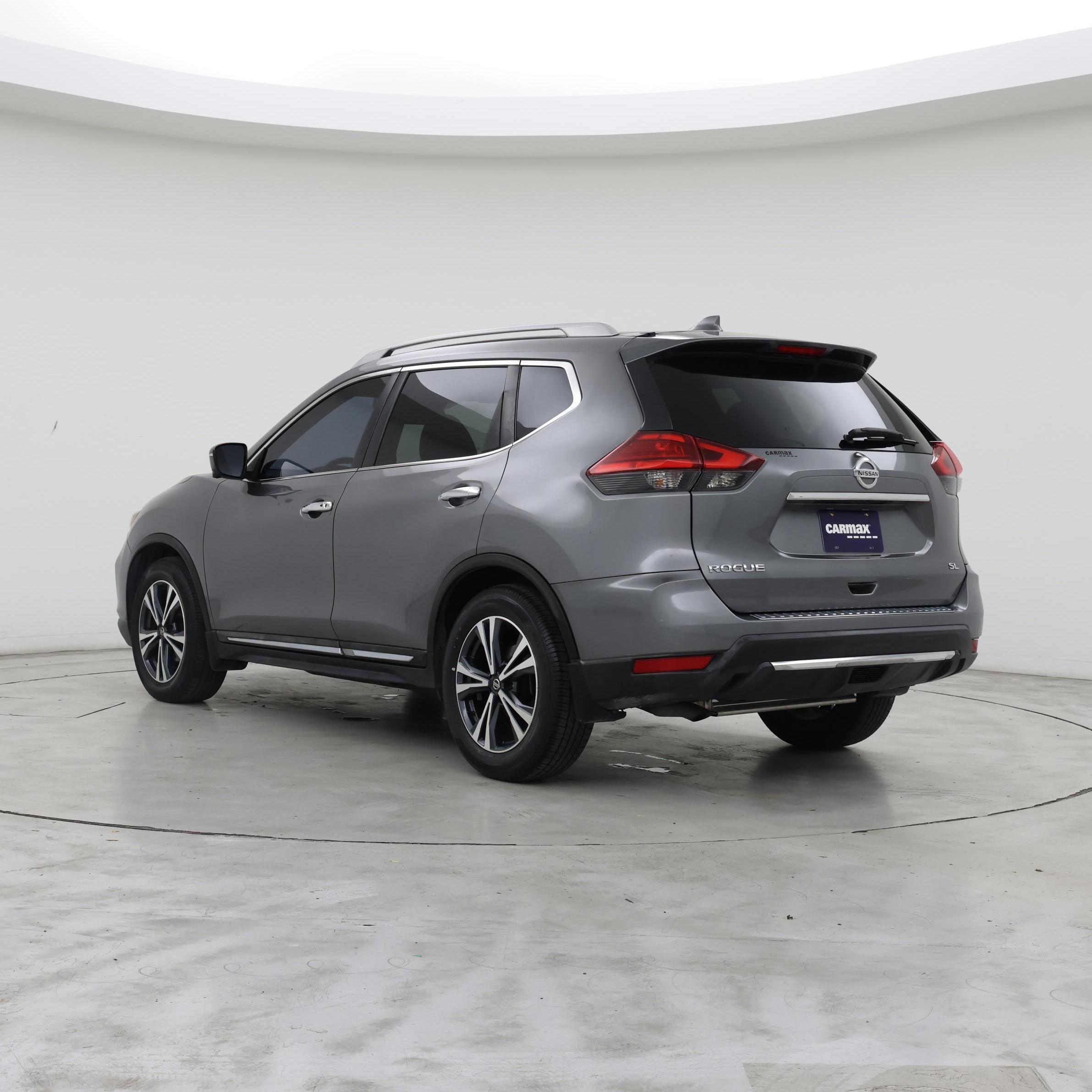 Thumbnail: 2017 Nissan Rogue - 2