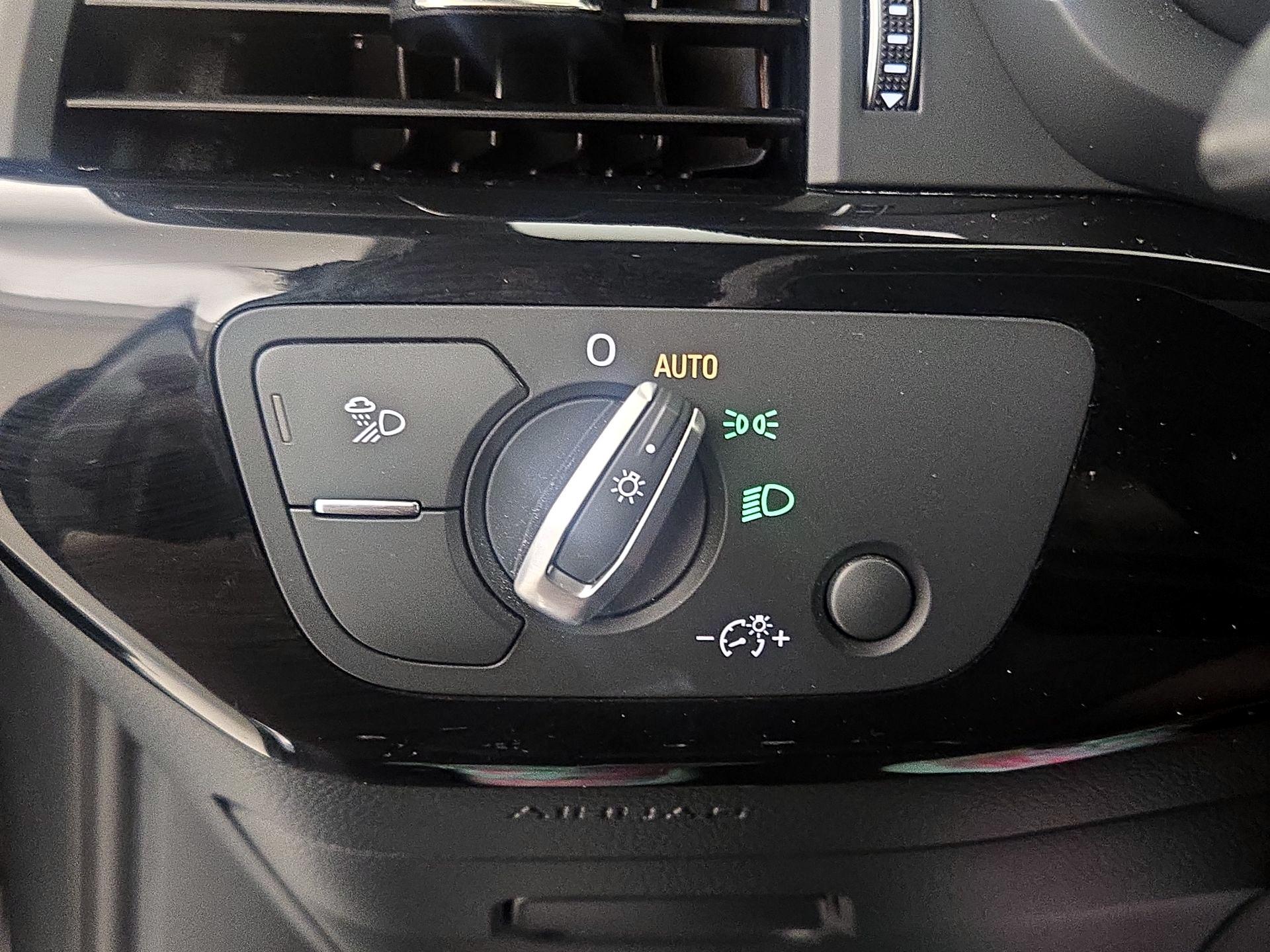 Thumbnail: 2019 Audi A4 - 13