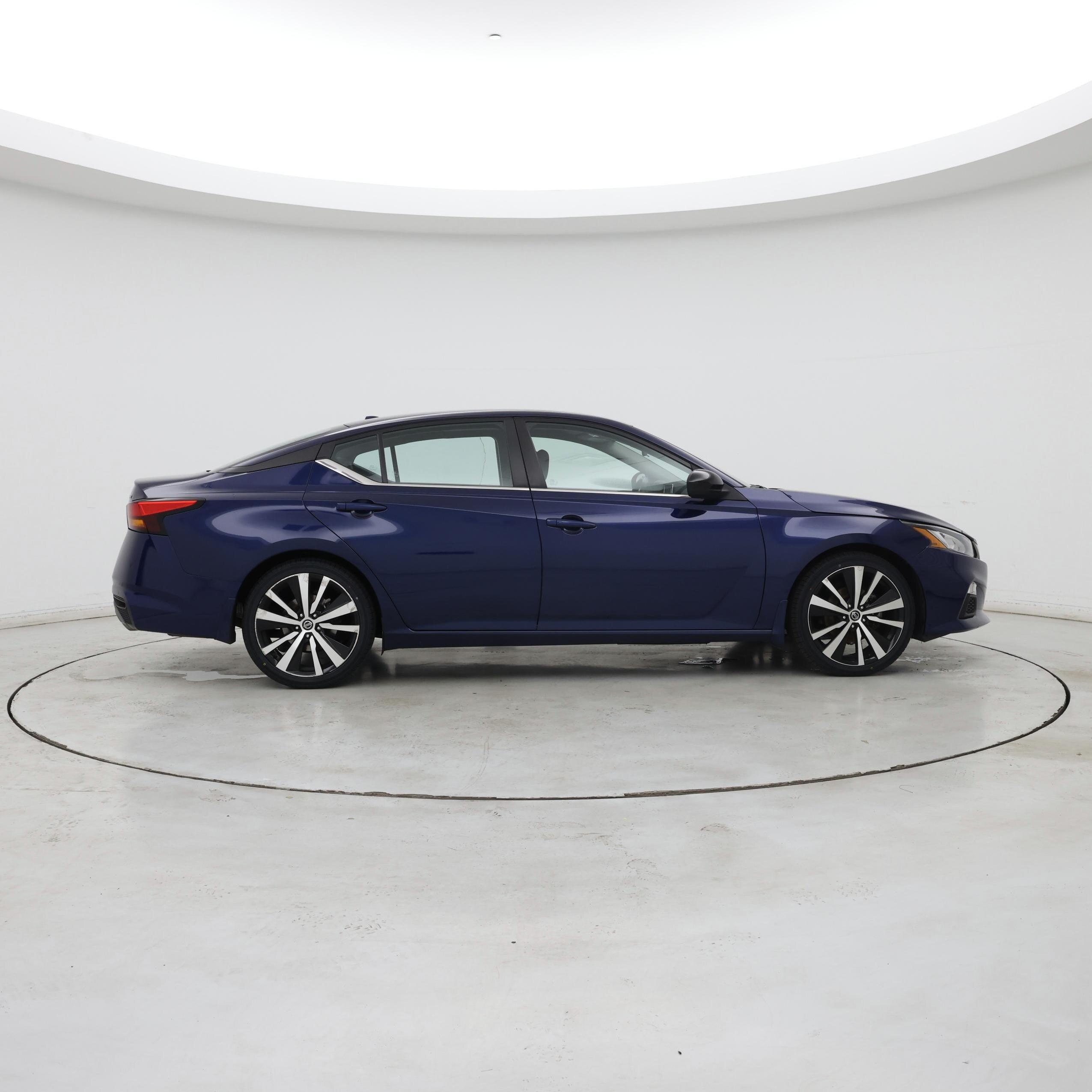 Thumbnail: 2022 Nissan Altima - 7