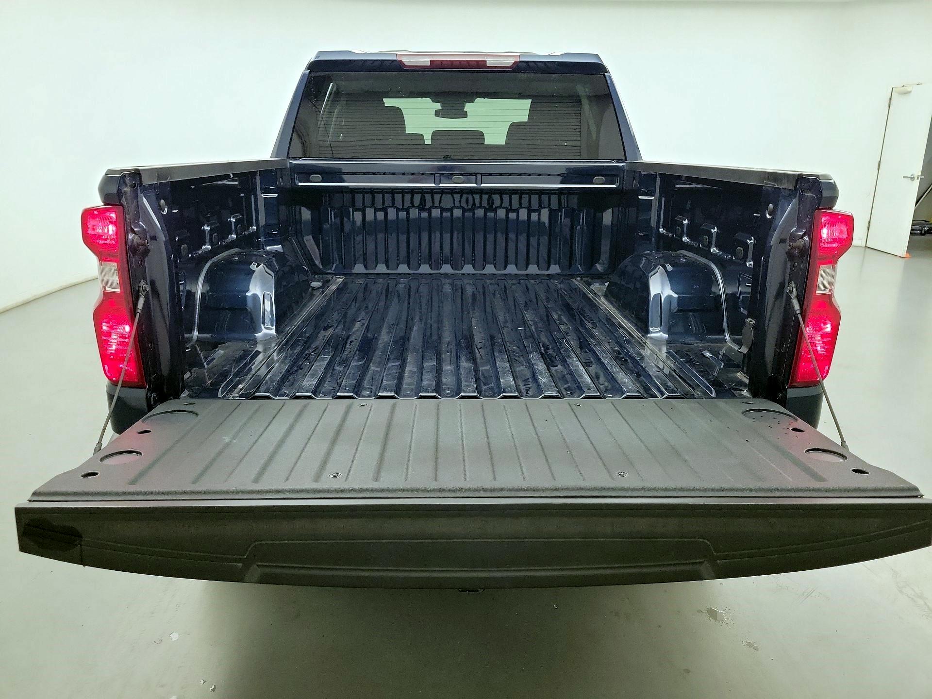 Thumbnail: 2022 Chevrolet Silverado 1500 - 19