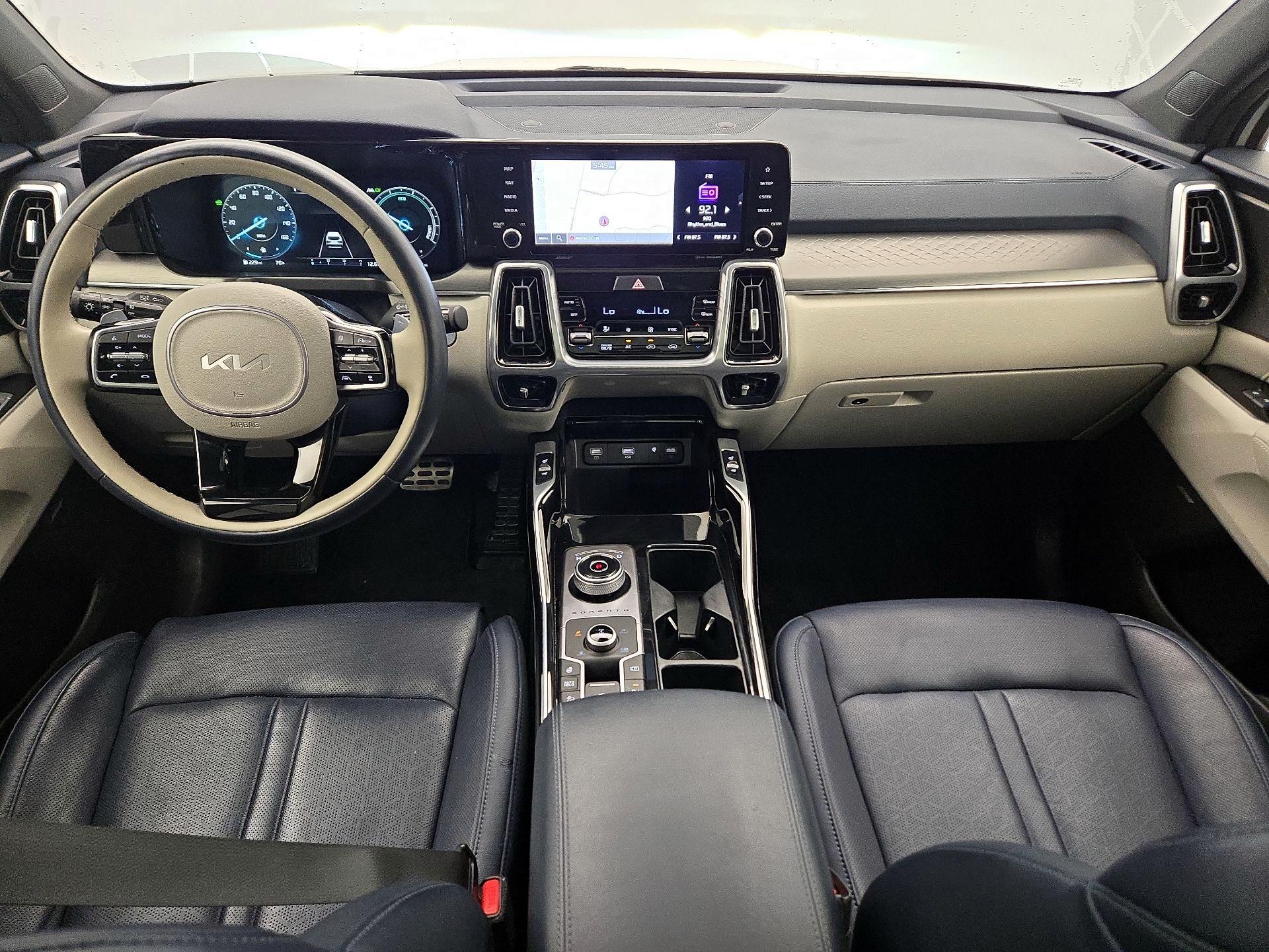 Thumbnail: 2023 Kia Sorento - 9