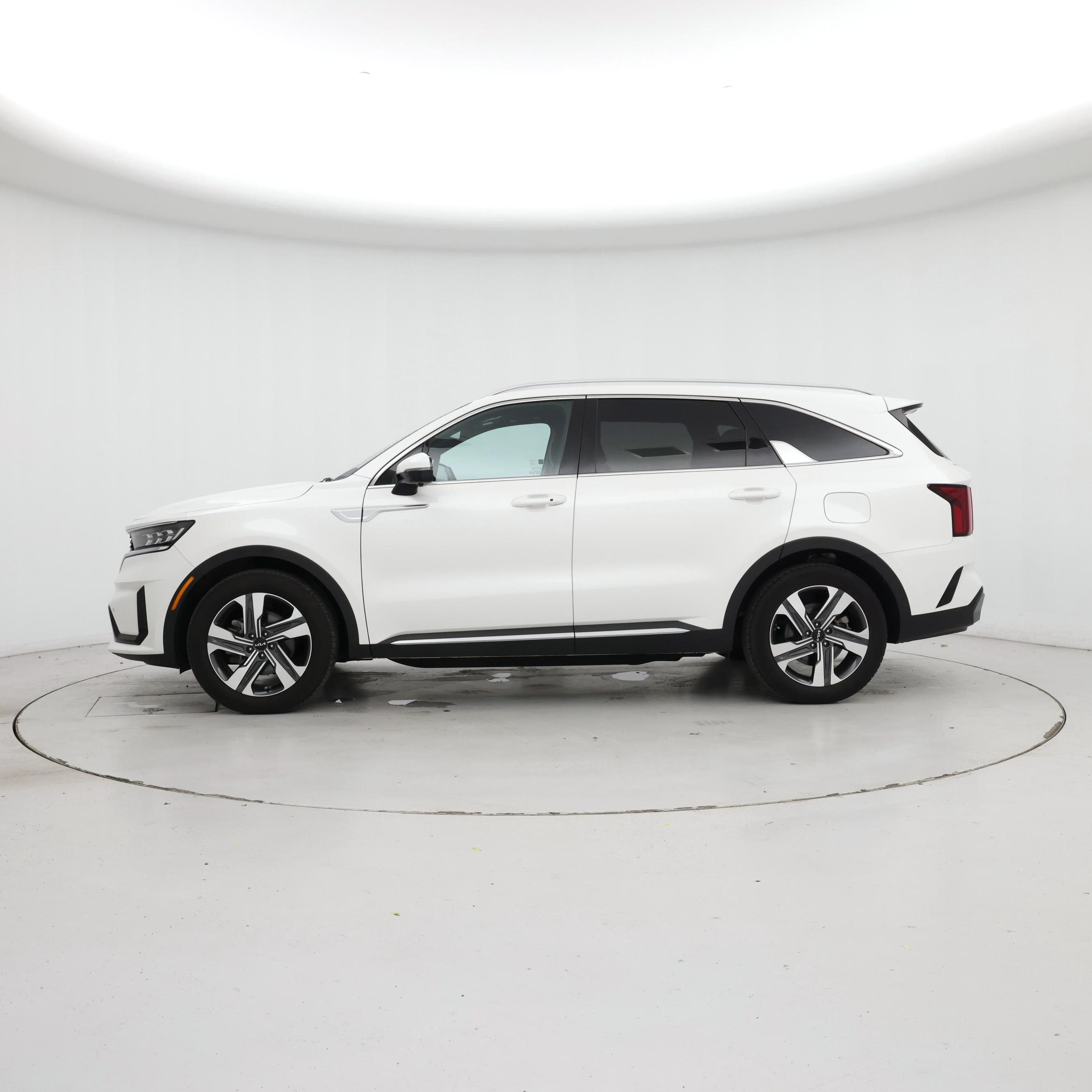 Thumbnail: 2023 Kia Sorento - 3