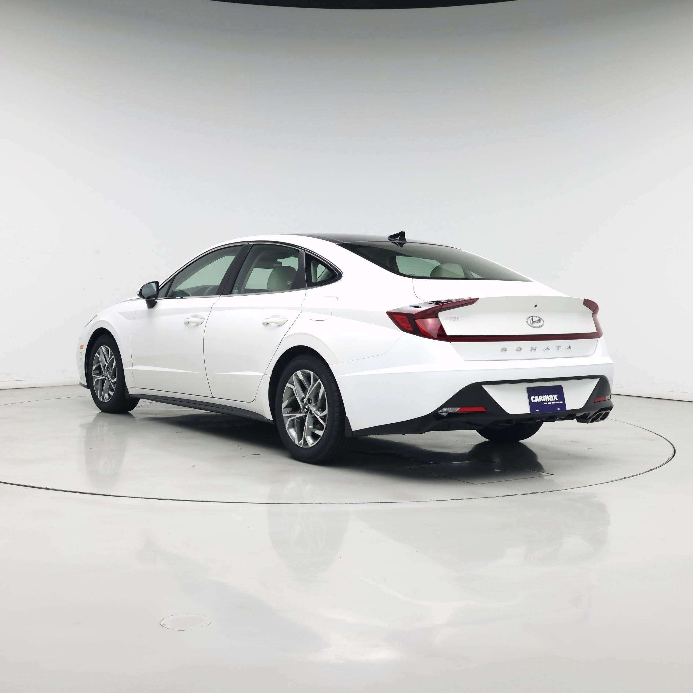 Thumbnail: 2022 Hyundai Sonata - 2