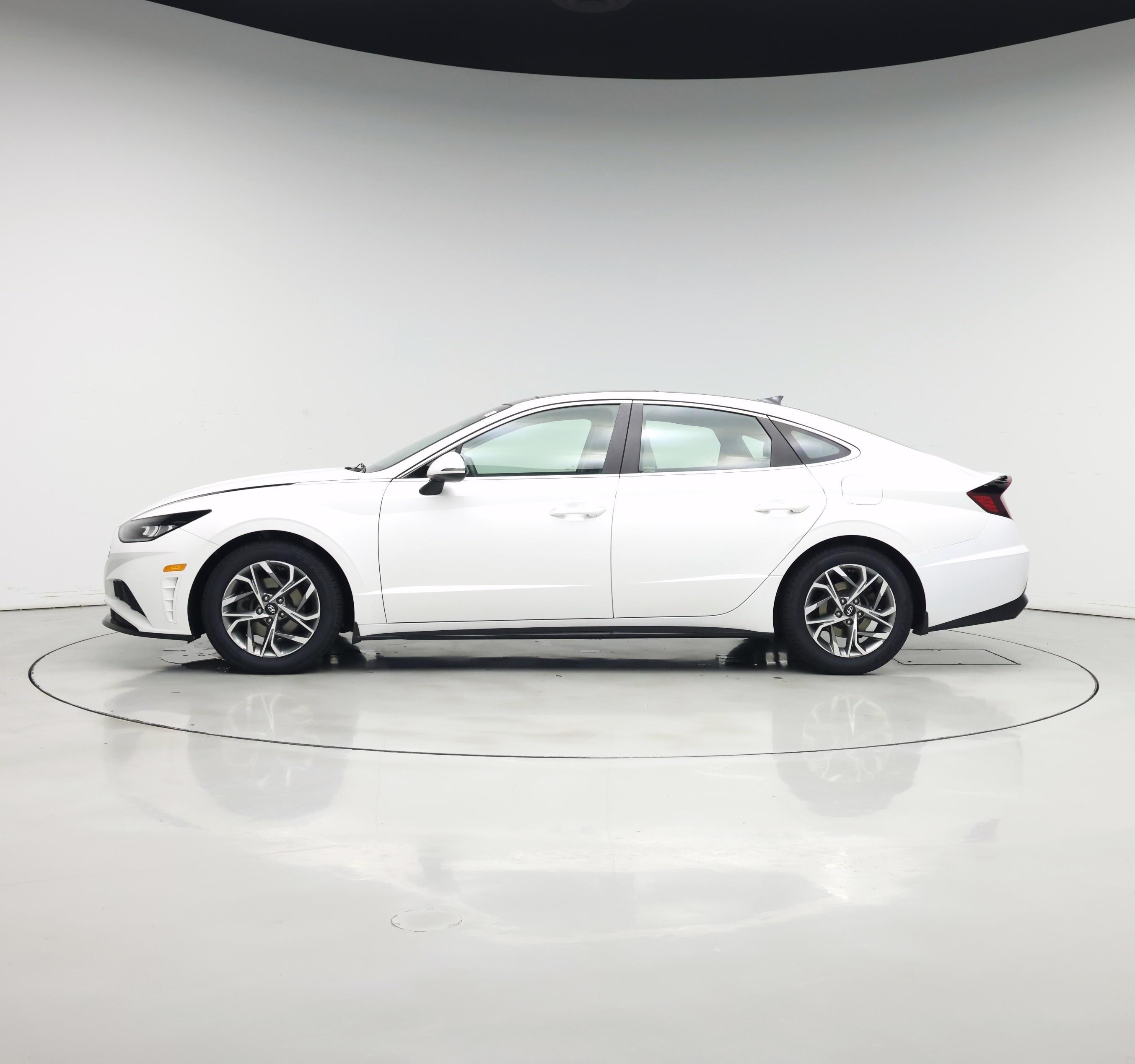 Thumbnail: 2022 Hyundai Sonata - 3