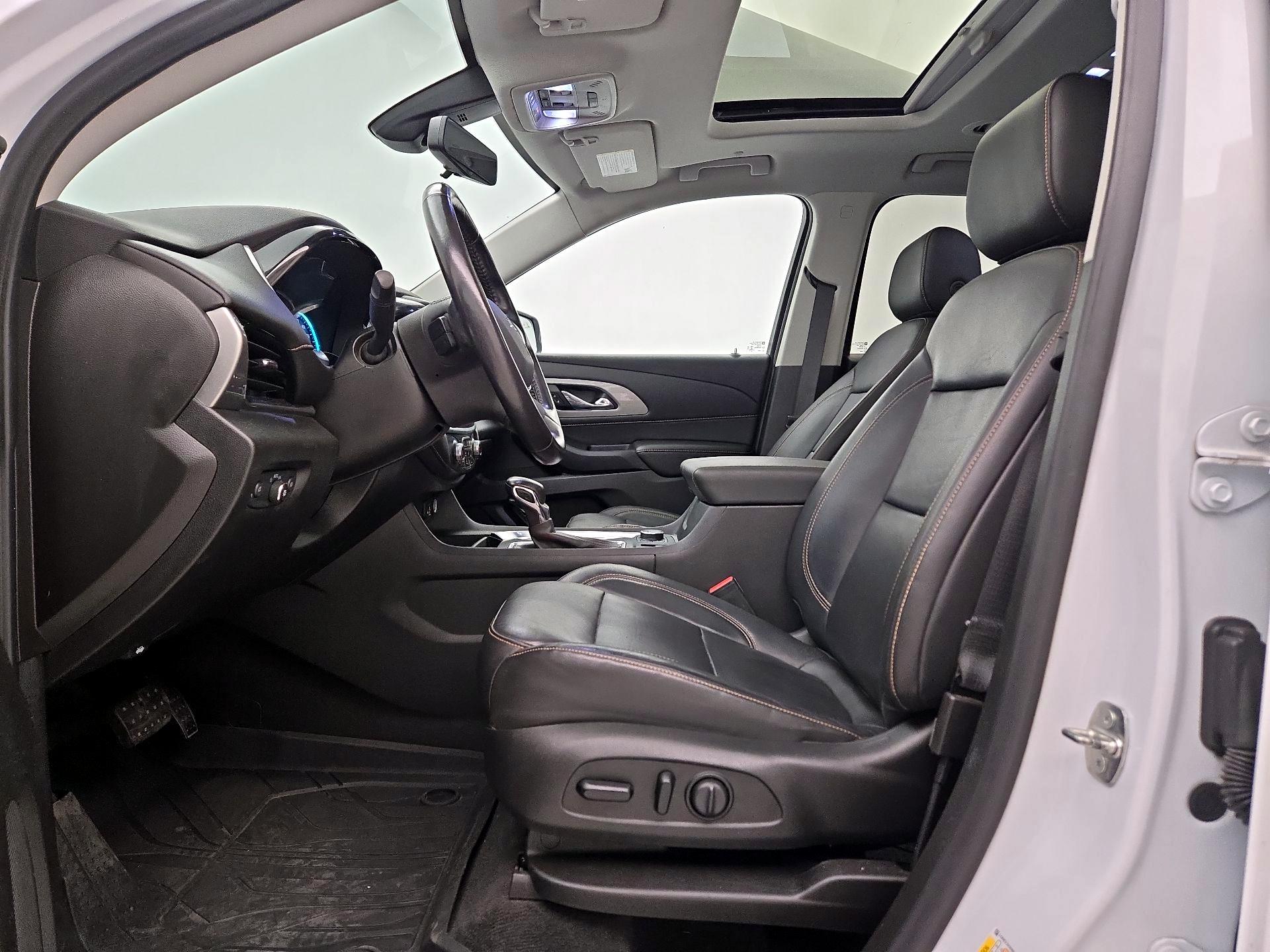 Thumbnail: 2021 Chevrolet Traverse - 11