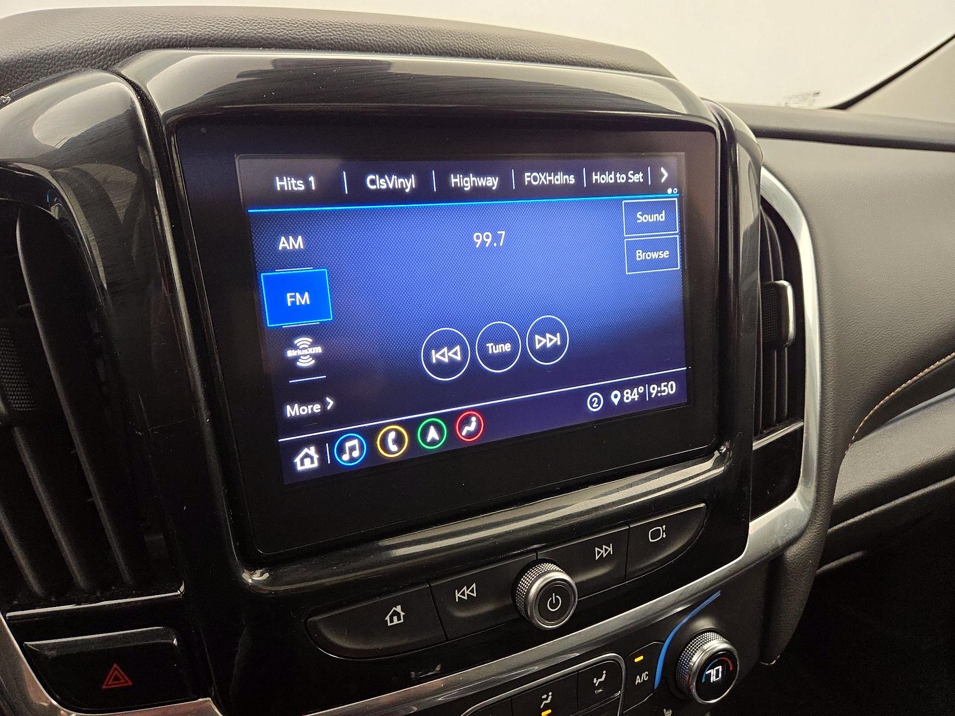 Thumbnail: 2021 Chevrolet Traverse - 16