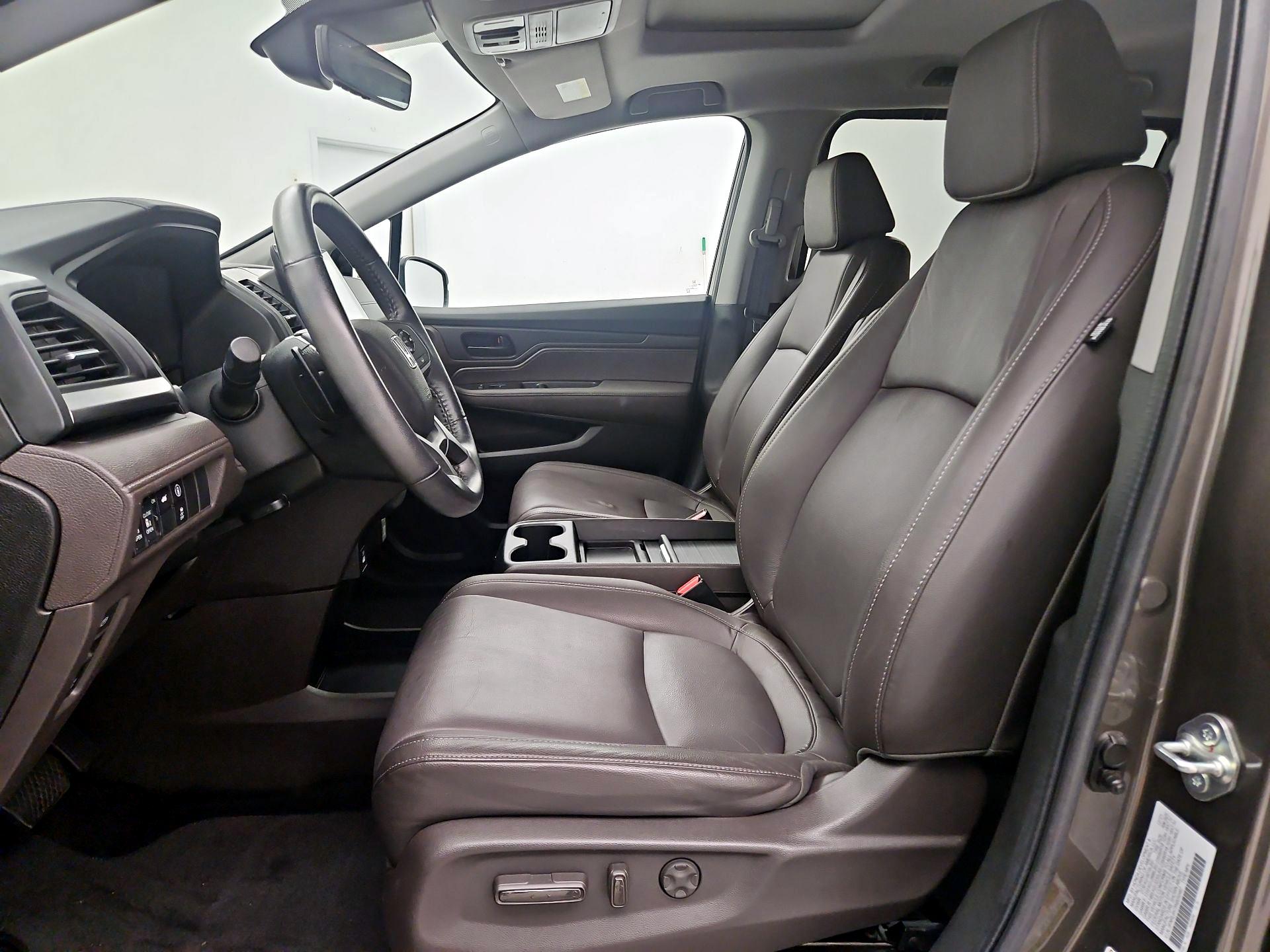 Thumbnail: 2022 Honda Odyssey - 11