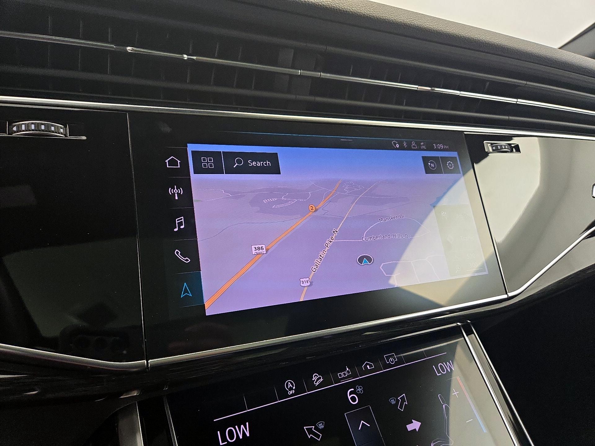 Thumbnail: 2019 Audi Q8 - 14