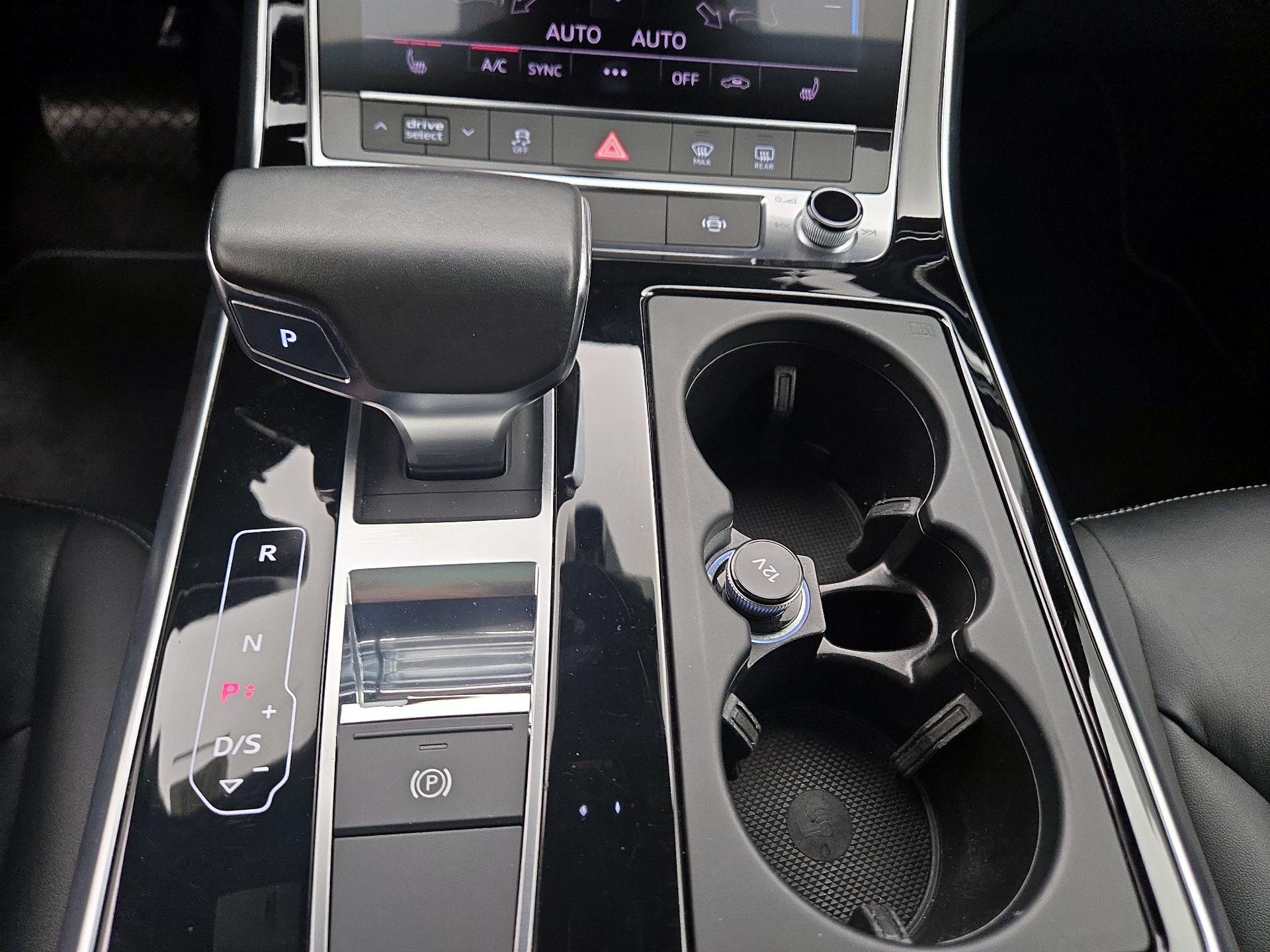 Thumbnail: 2019 Audi Q8 - 18