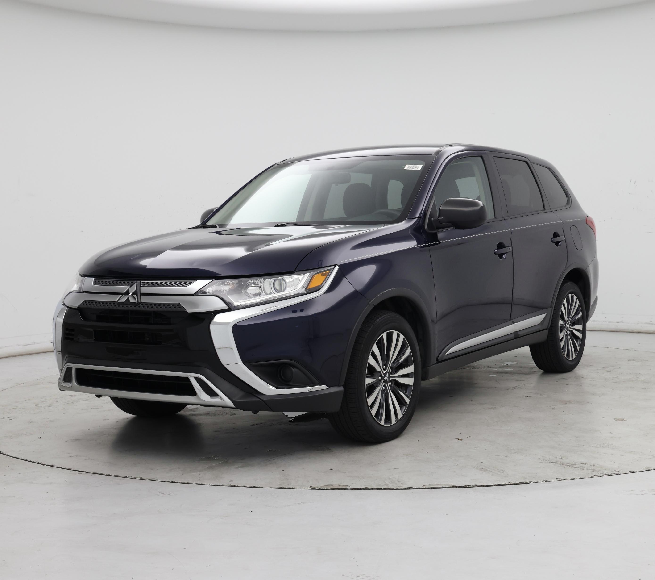 Thumbnail: 2020 Mitsubishi Outlander - 4