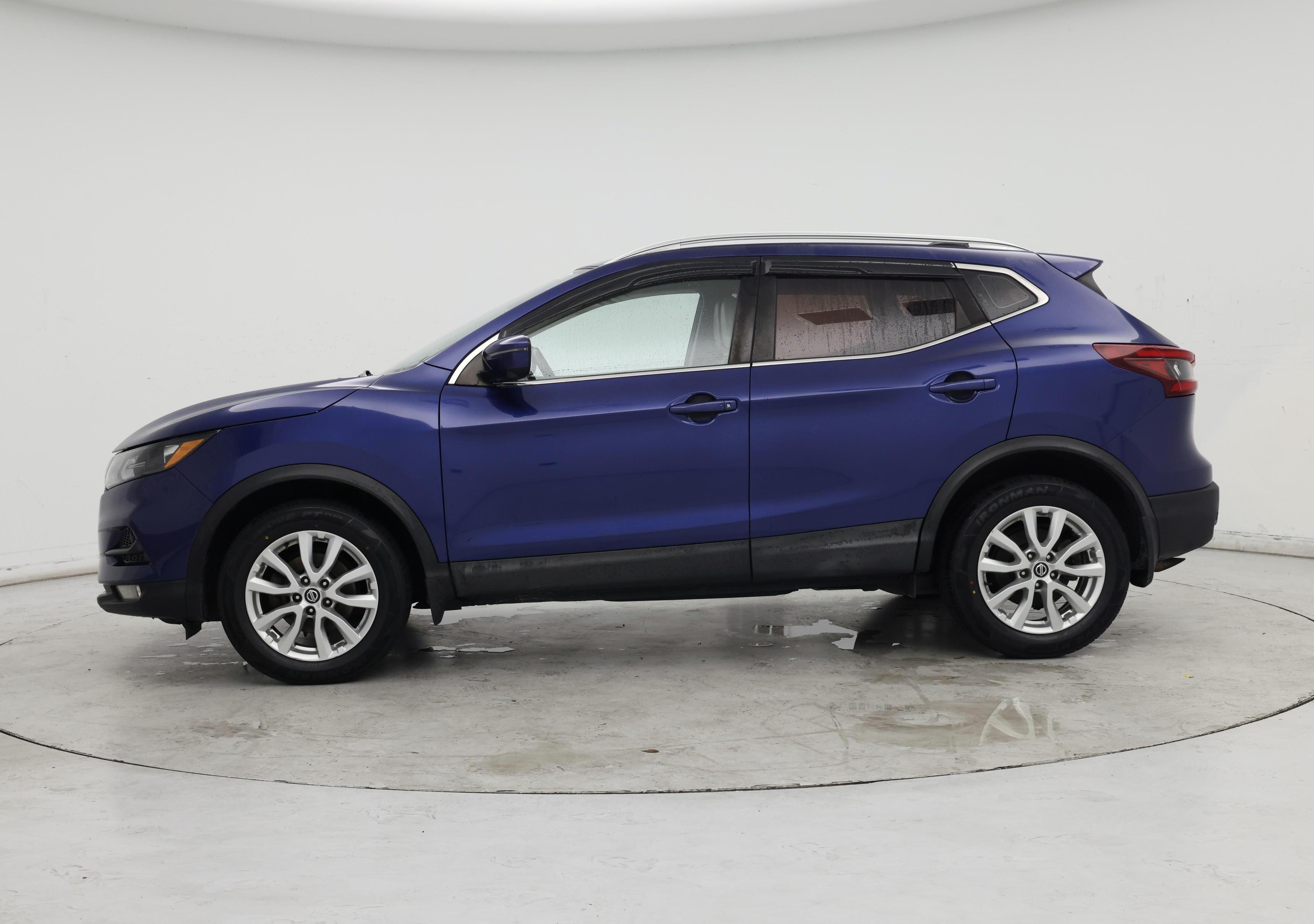 Thumbnail: 2020 Nissan Rogue Sport - 3