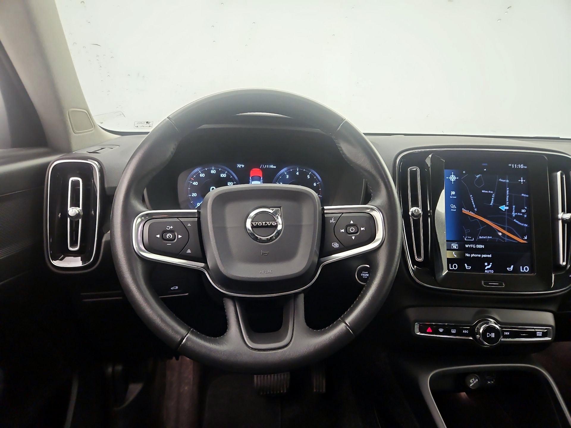 Thumbnail: 2020 Volvo XC40 - 10