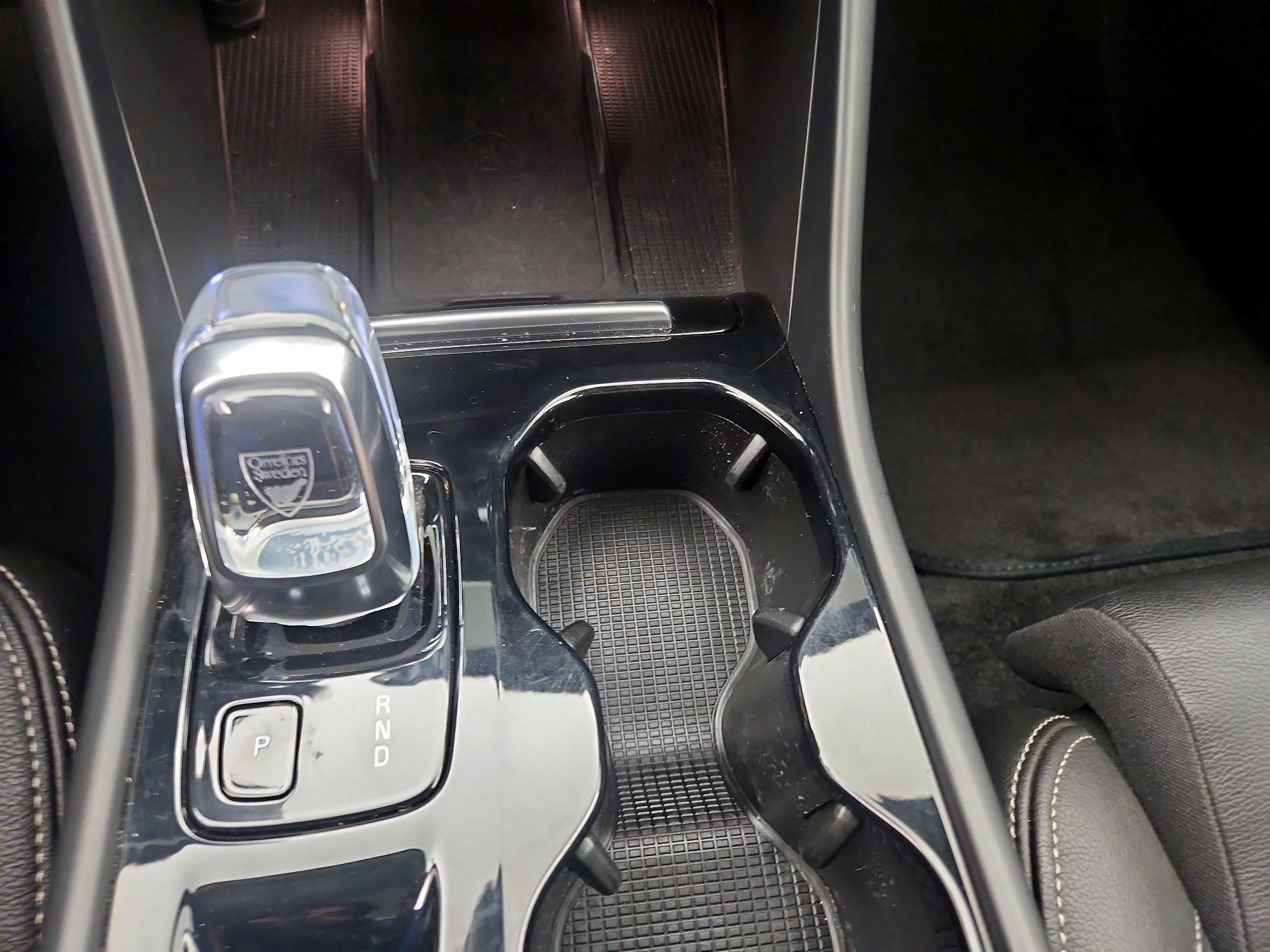 Thumbnail: 2020 Volvo XC40 - 18