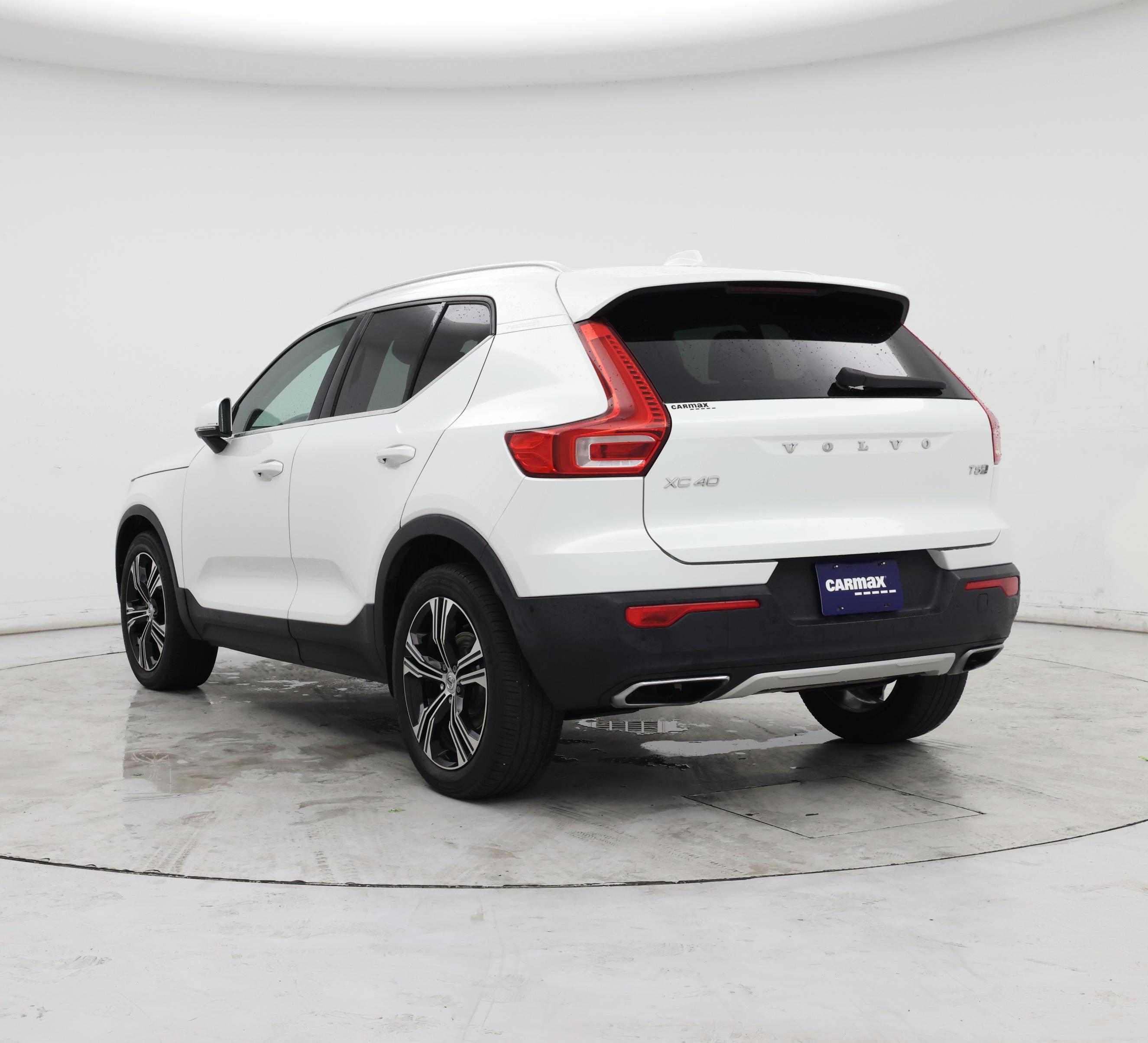 Thumbnail: 2020 Volvo XC40 - 2