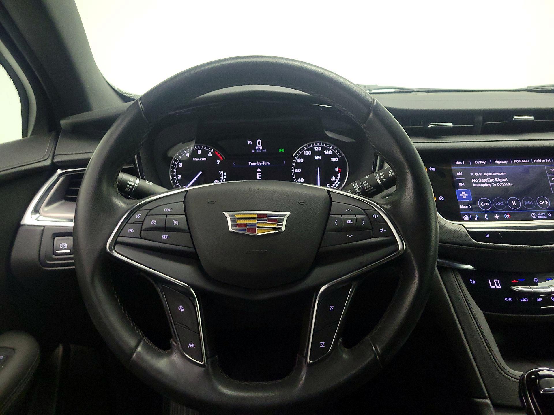 Thumbnail: 2022 Cadillac XT5 - 10