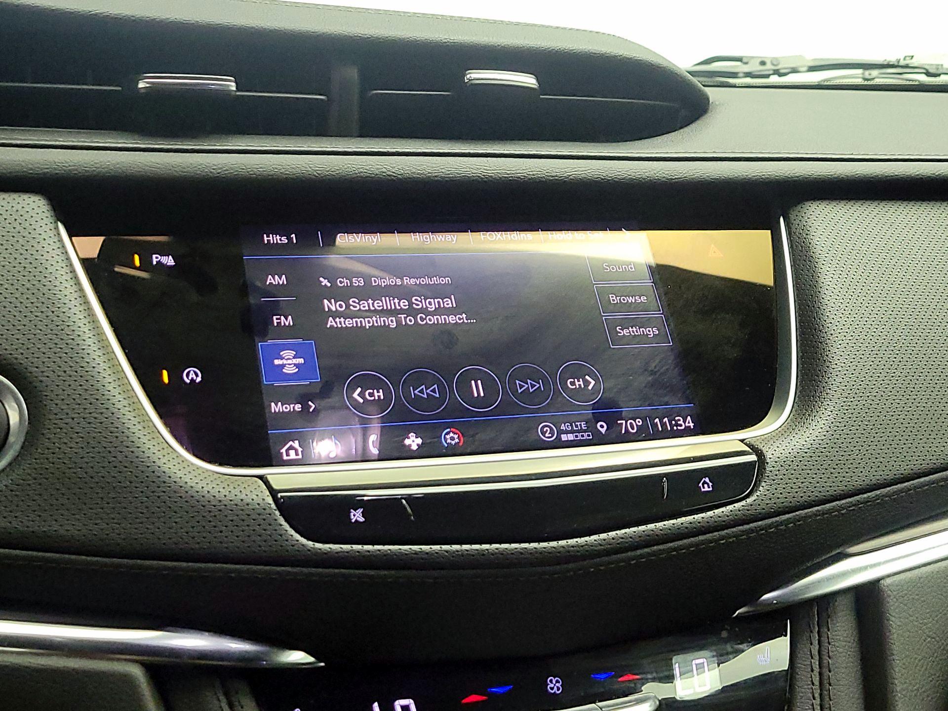 Thumbnail: 2022 Cadillac XT5 - 15