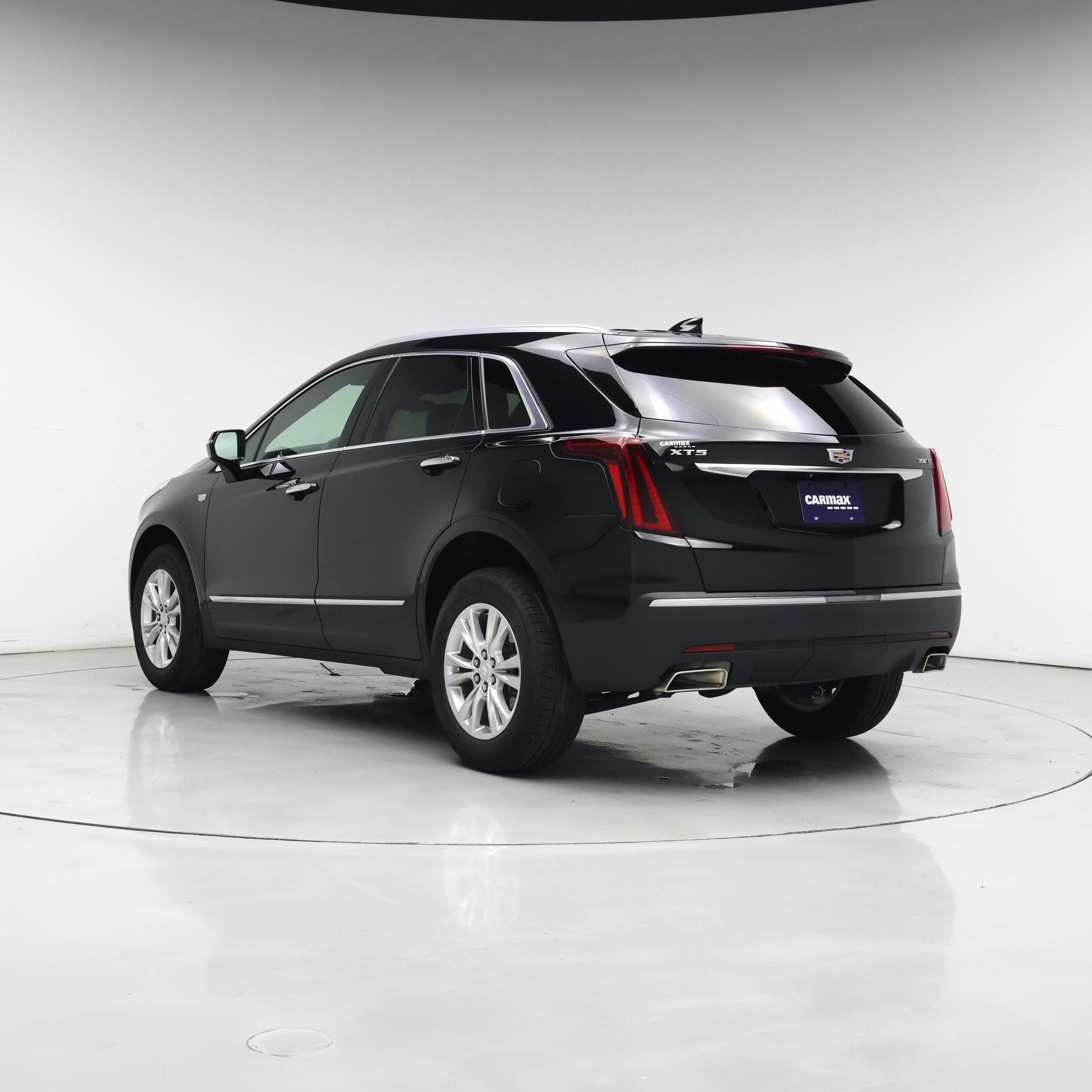 Thumbnail: 2022 Cadillac XT5 - 2