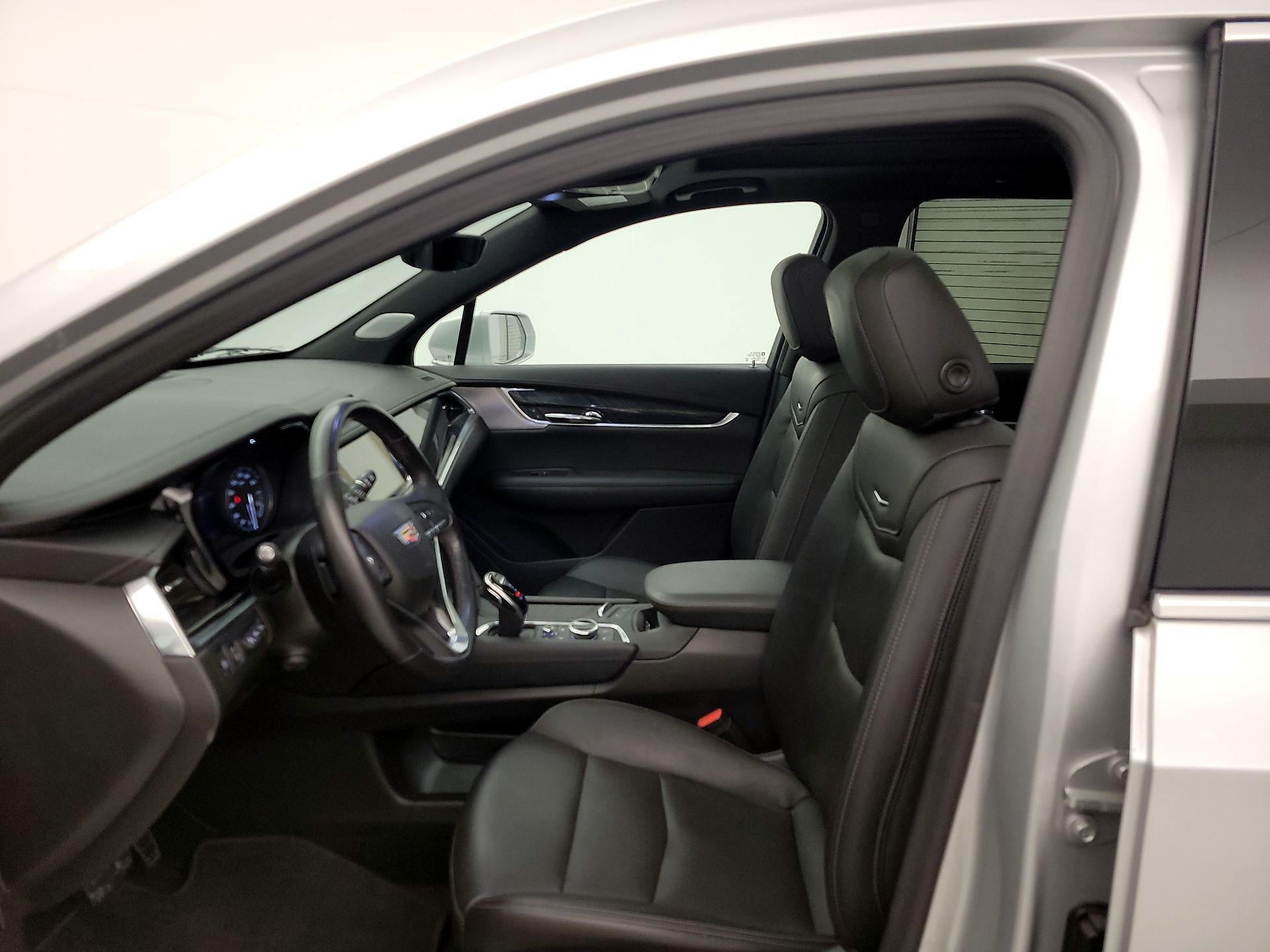 Thumbnail: 2020 Cadillac XT6 - 11
