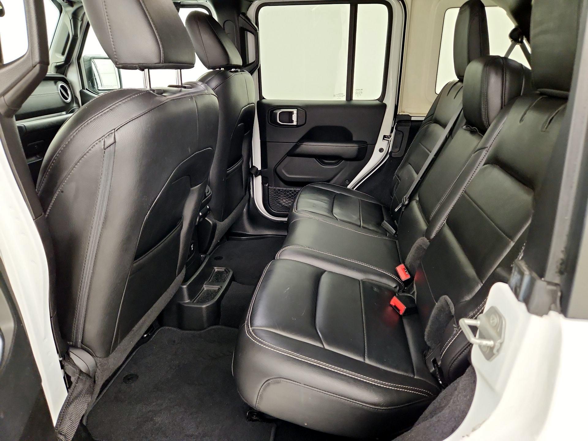Thumbnail: 2019 Jeep Wrangler - 19