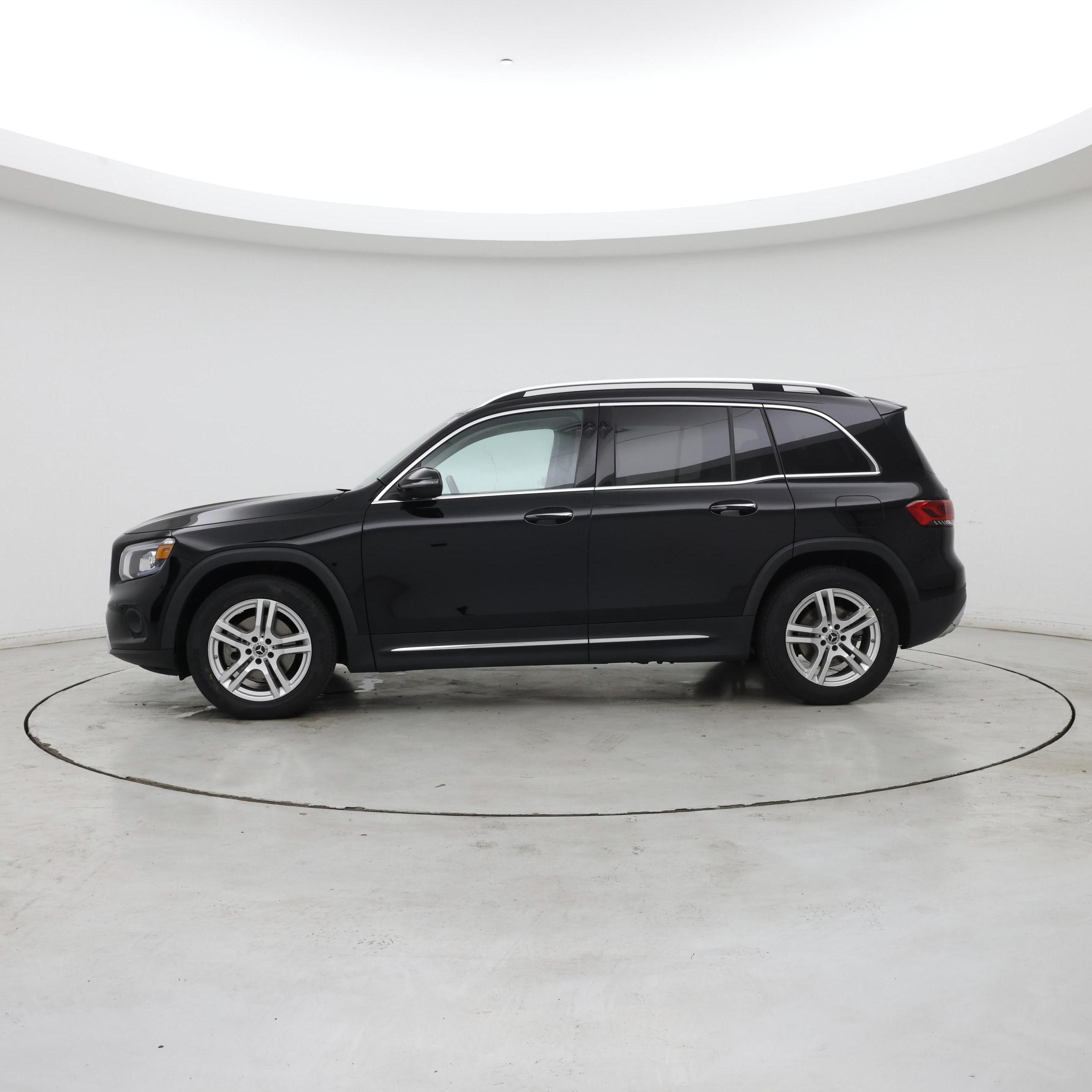 Thumbnail: 2022 Mercedes-Benz GLB - 3