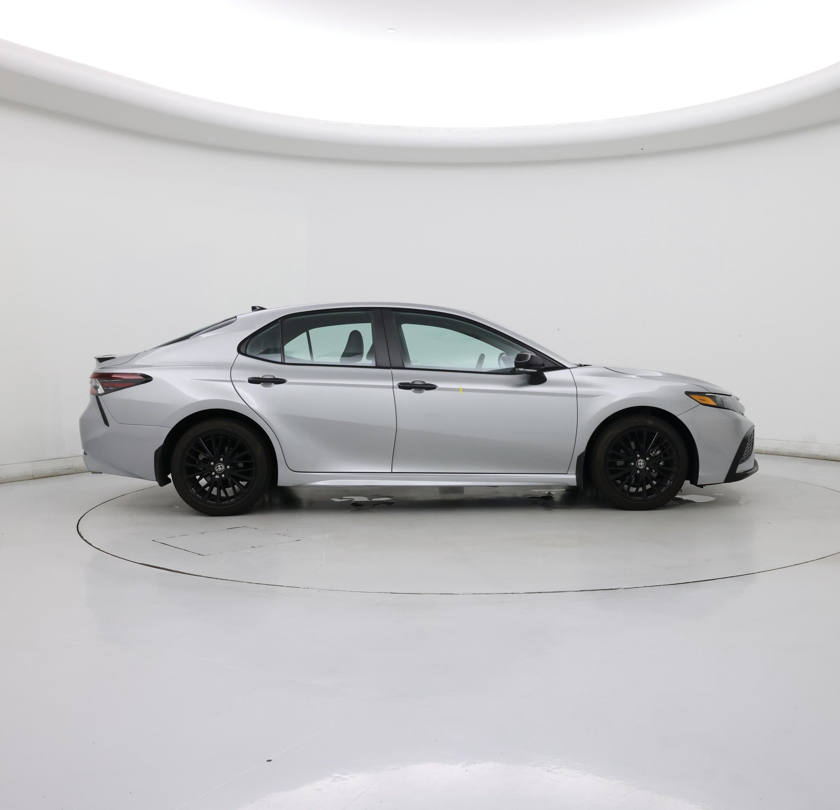 Thumbnail: 2022 Toyota Camry - 7