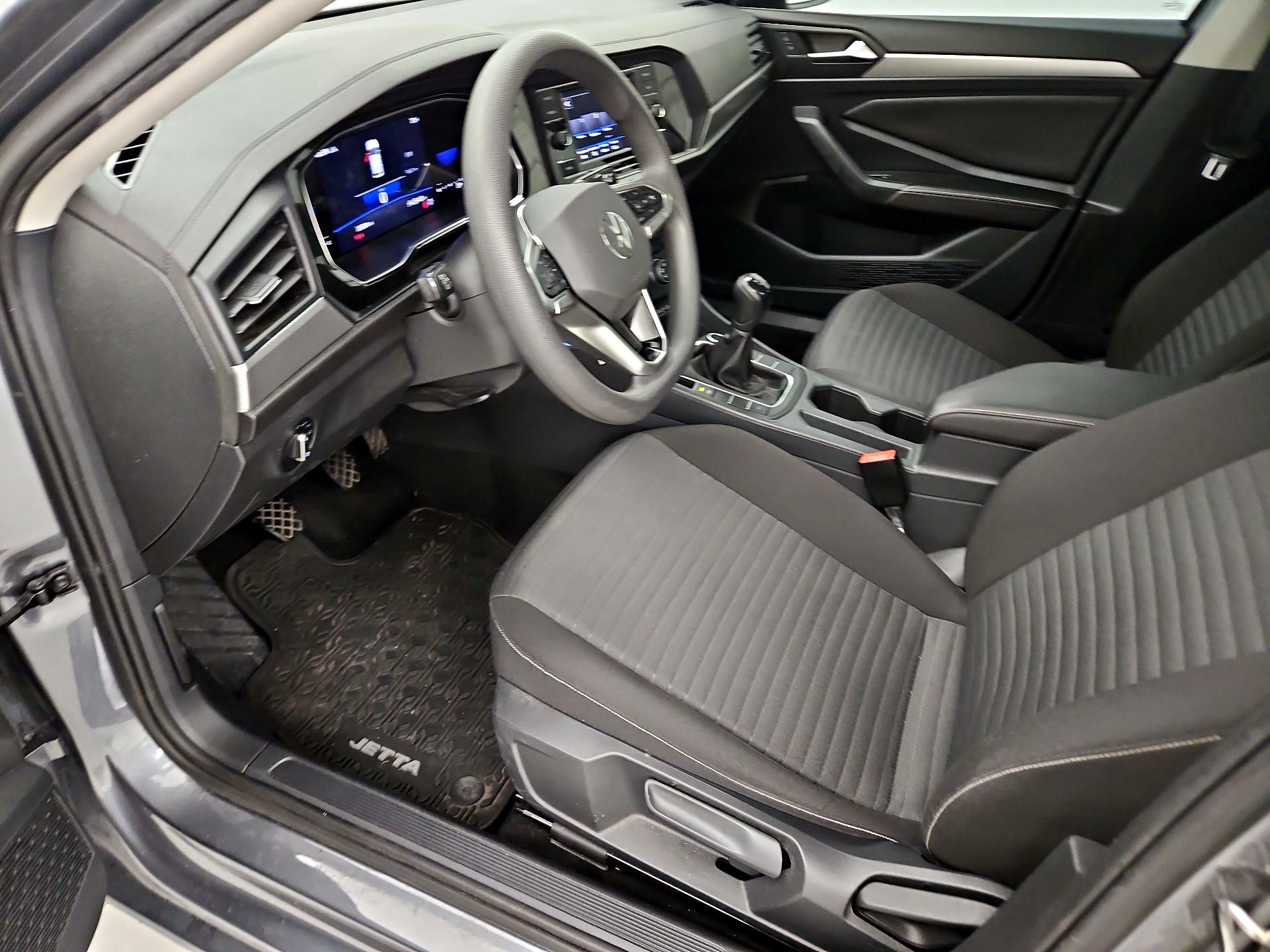 Thumbnail: 2023 Volkswagen Jetta - 11