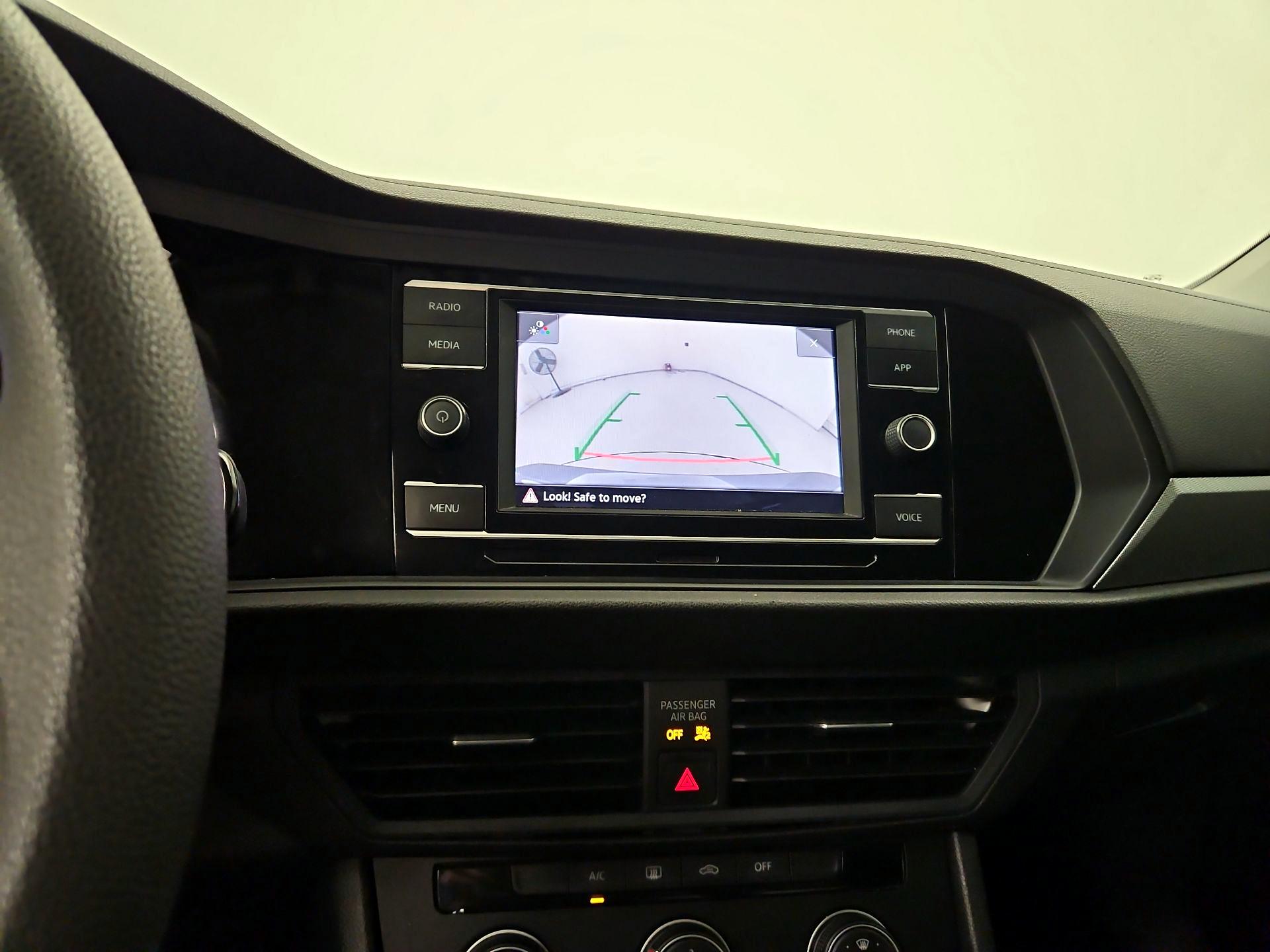 Thumbnail: 2023 Volkswagen Jetta - 14