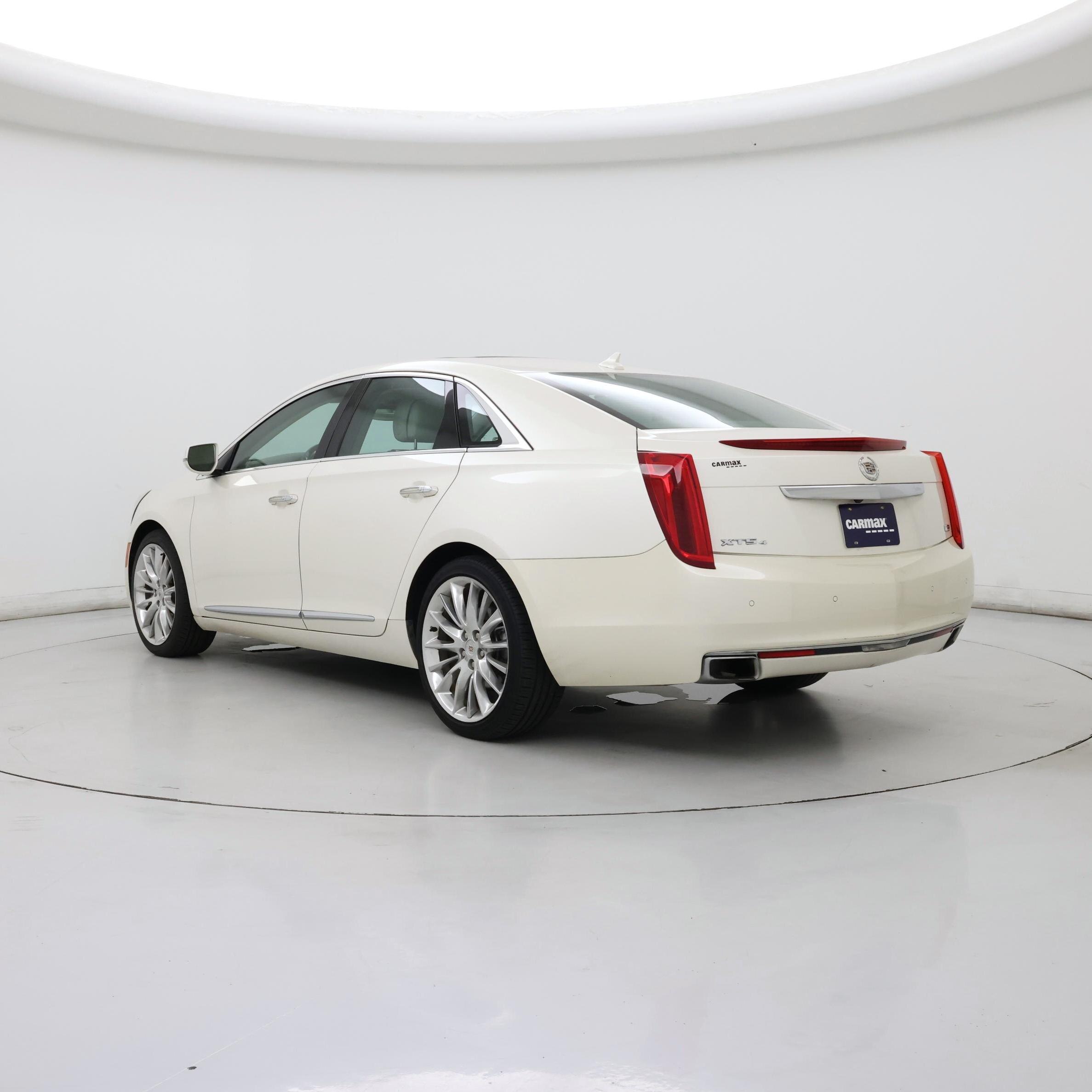 Thumbnail: 2014 Cadillac XTS - 2
